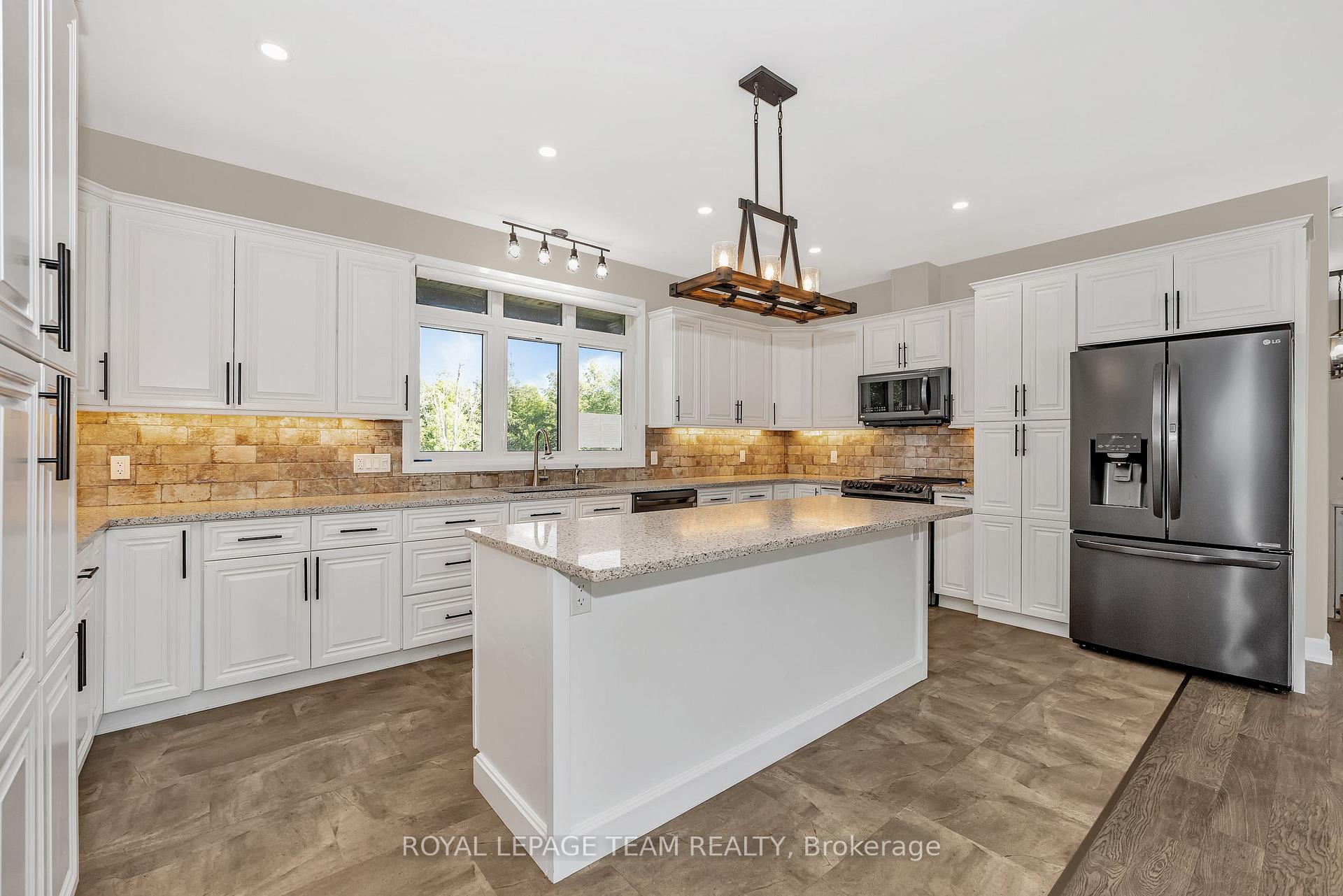 Photo 16 of 2500 Kearns Way, Ottawa, Osgoode Twp North of Reg Rd 6 — HOMEH