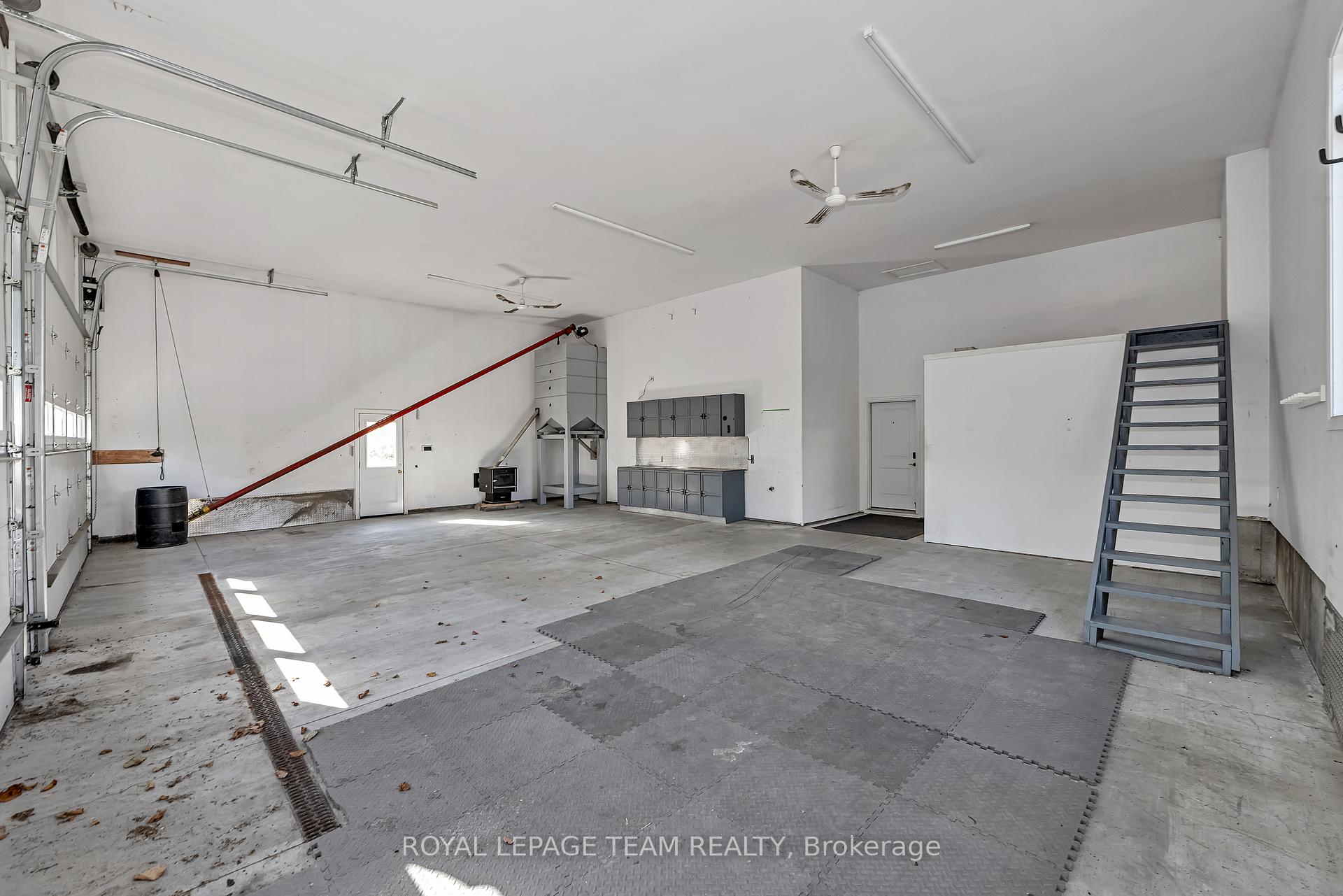 Photo 41 of 2500 Kearns Way, Ottawa, Osgoode Twp North of Reg Rd 6 — HOMEH