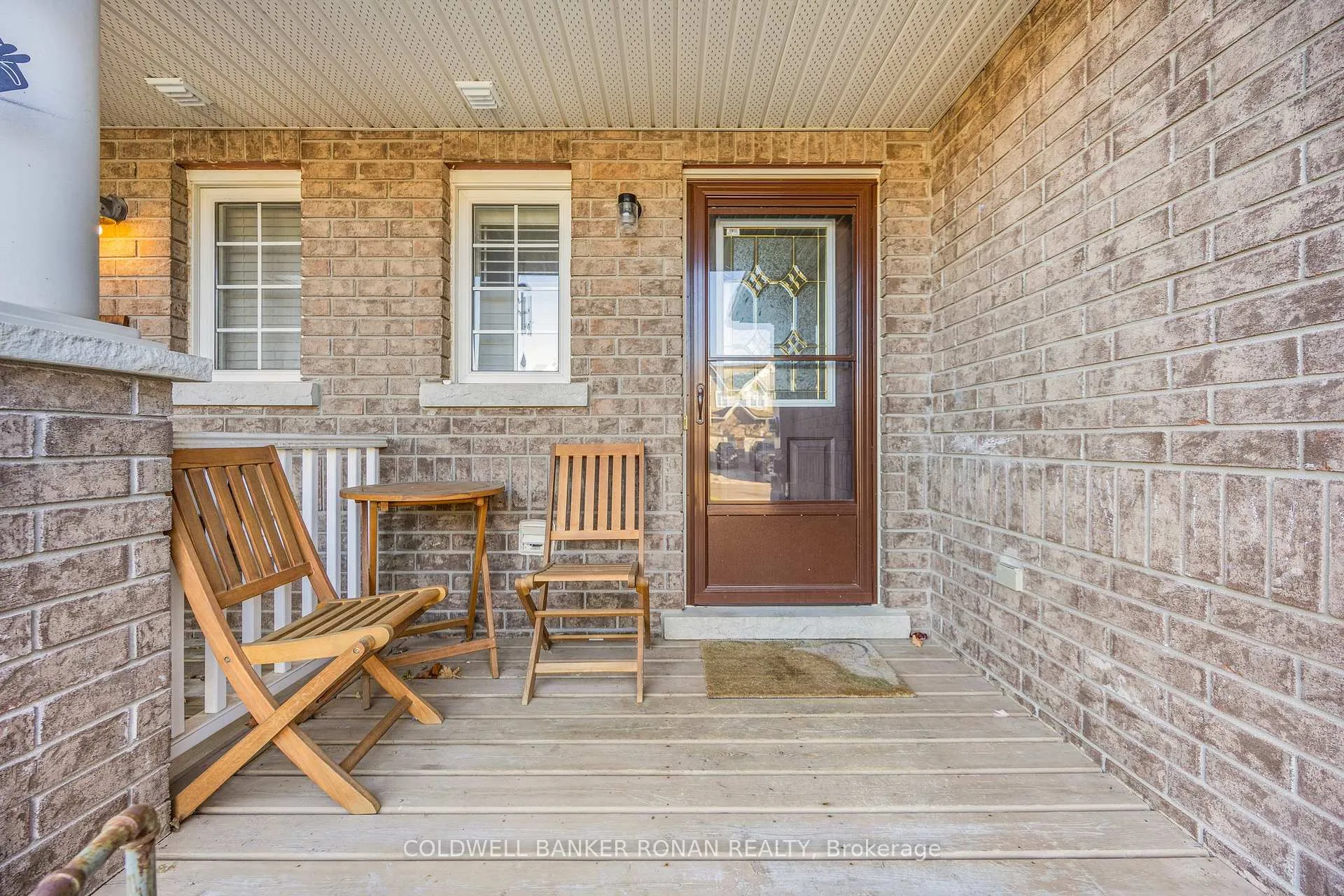 Photo 3 of 7 Ruthven Crescent, New Tecumseth, Alliston — HOMEH