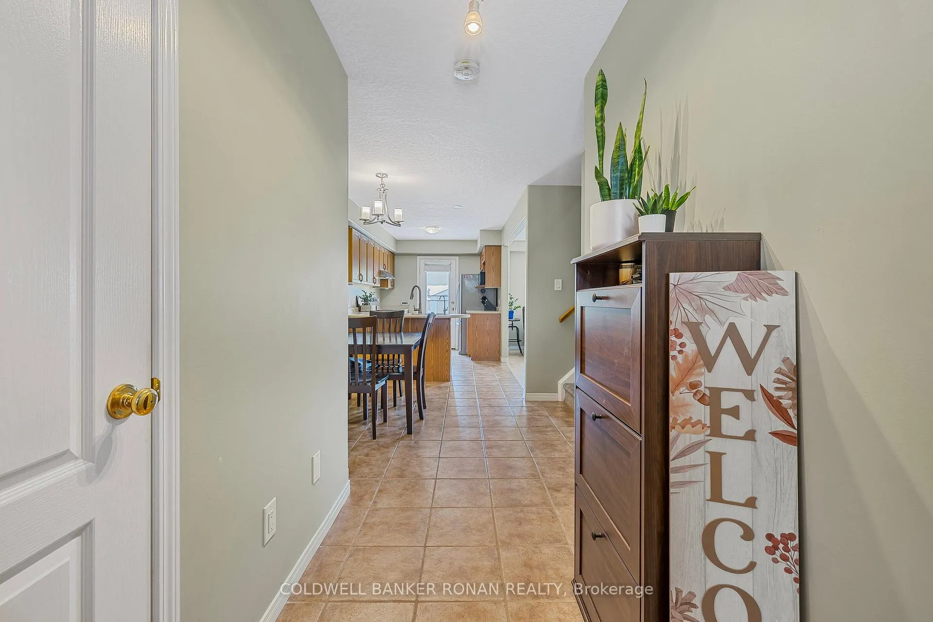 Photo 5 of 7 Ruthven Crescent, New Tecumseth, Alliston — HOMEH