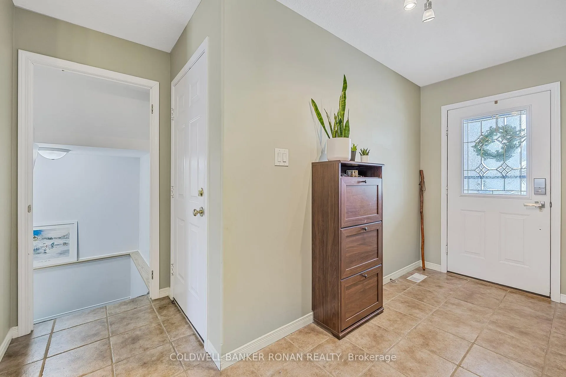 Photo 6 of 7 Ruthven Crescent, New Tecumseth, Alliston — HOMEH