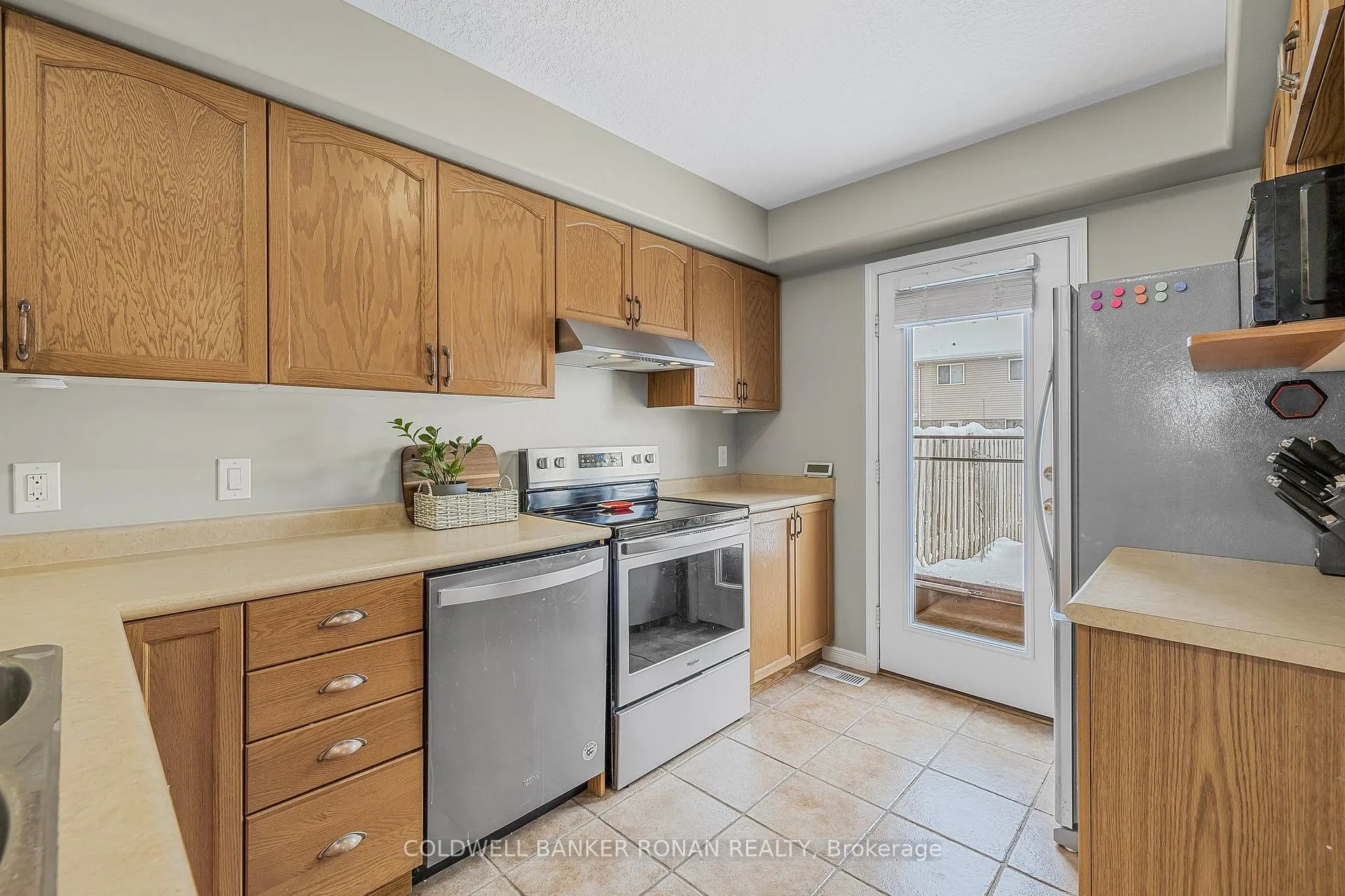 Photo 10 of 7 Ruthven Crescent, New Tecumseth, Alliston — HOMEH