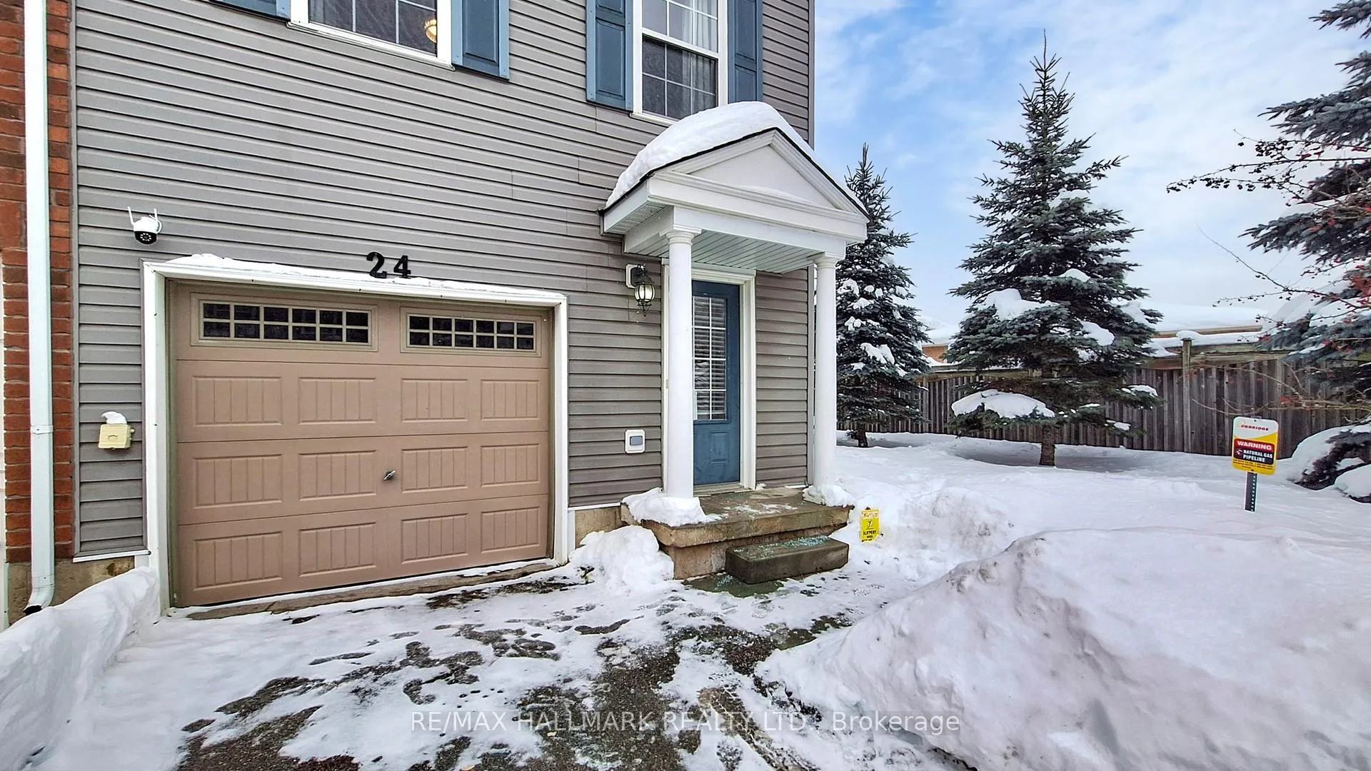 Photo 2 of Unit 24, 91 Coughlin Road, Barrie, Holly — HOMEH