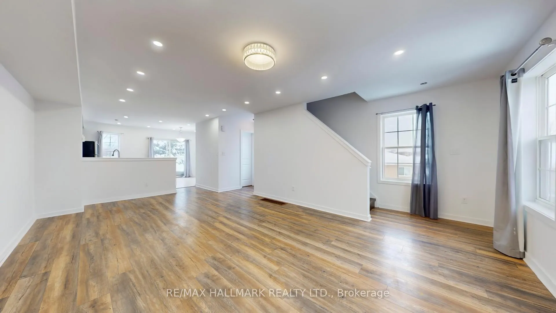 Photo 7 of Unit 24, 91 Coughlin Road, Barrie, Holly — HOMEH