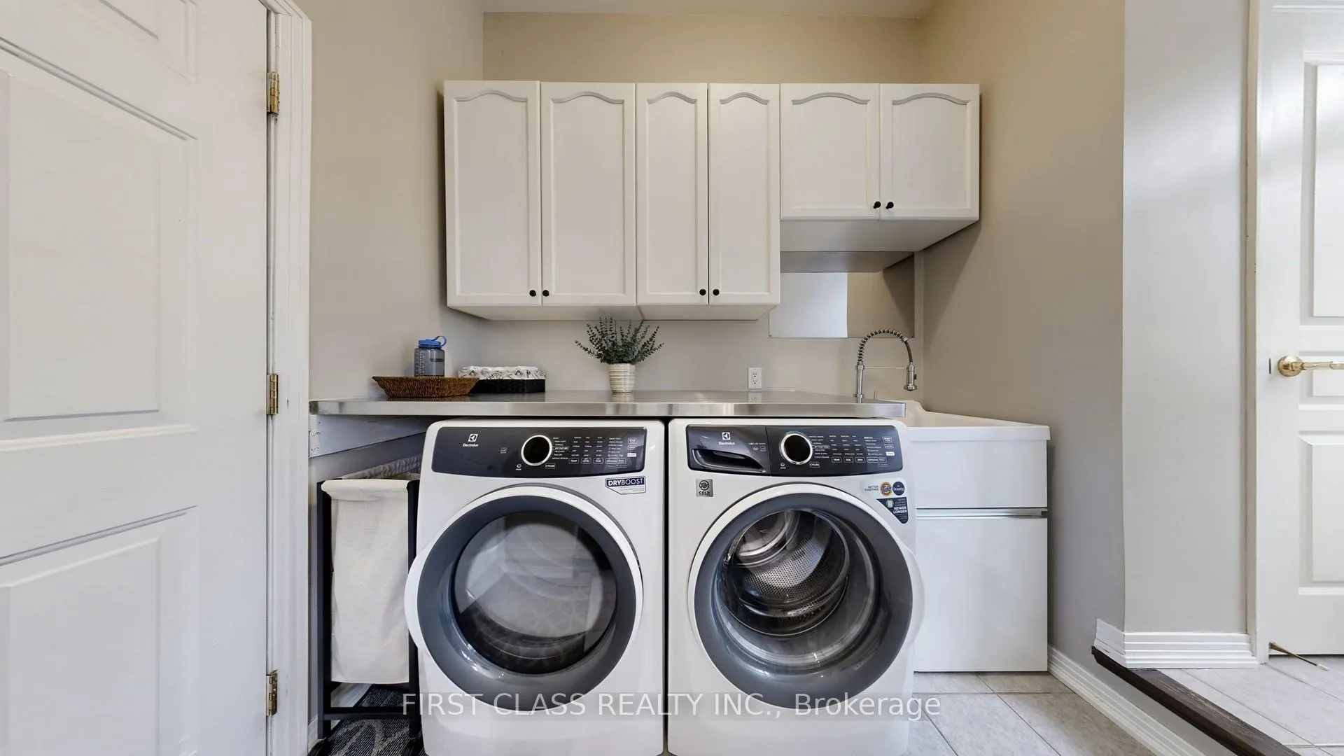 Photo 18 of 43 Calico Crescent, Markham, Cachet — HOMEH