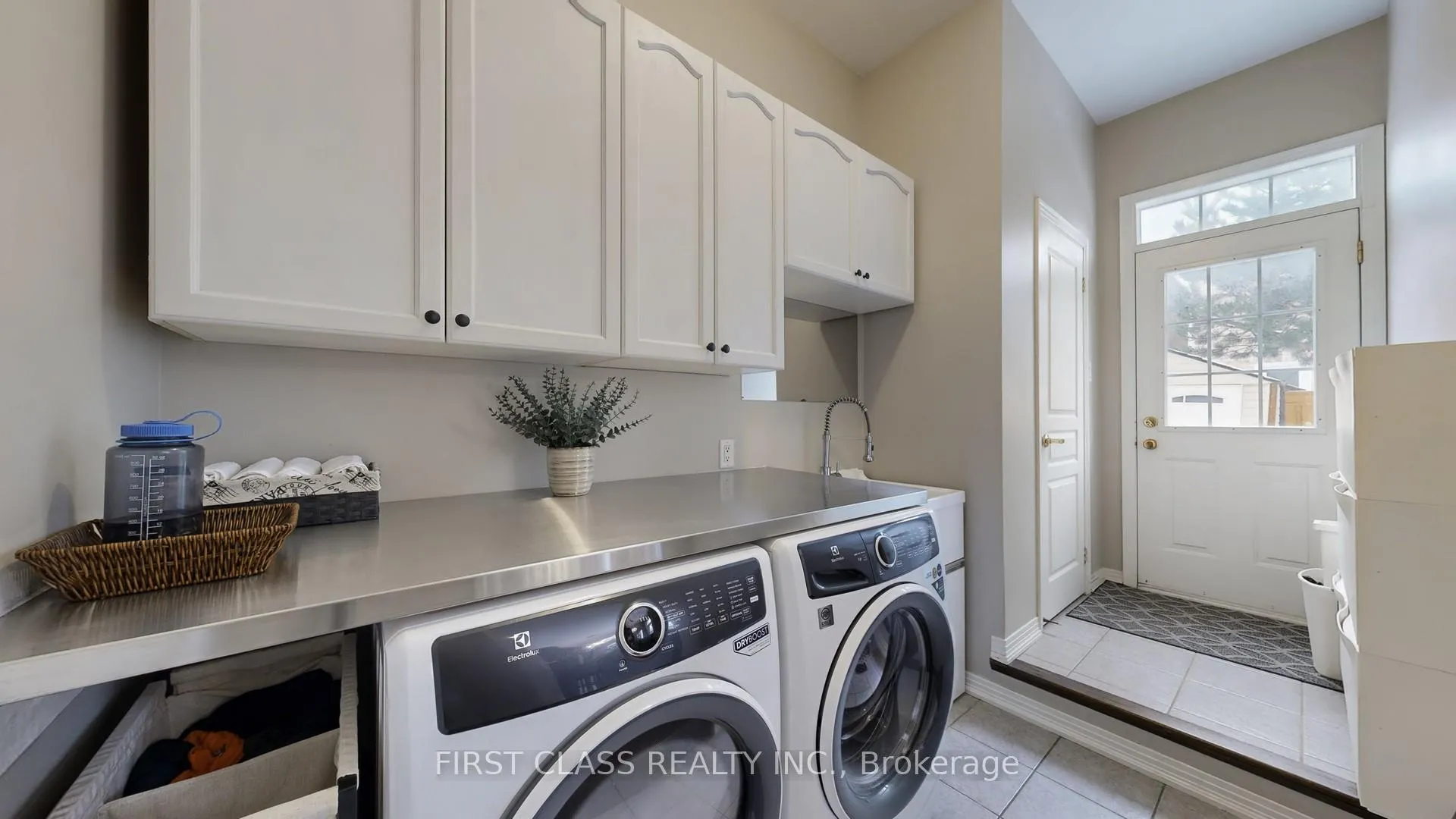 Photo 19 of 43 Calico Crescent, Markham, Cachet — HOMEH