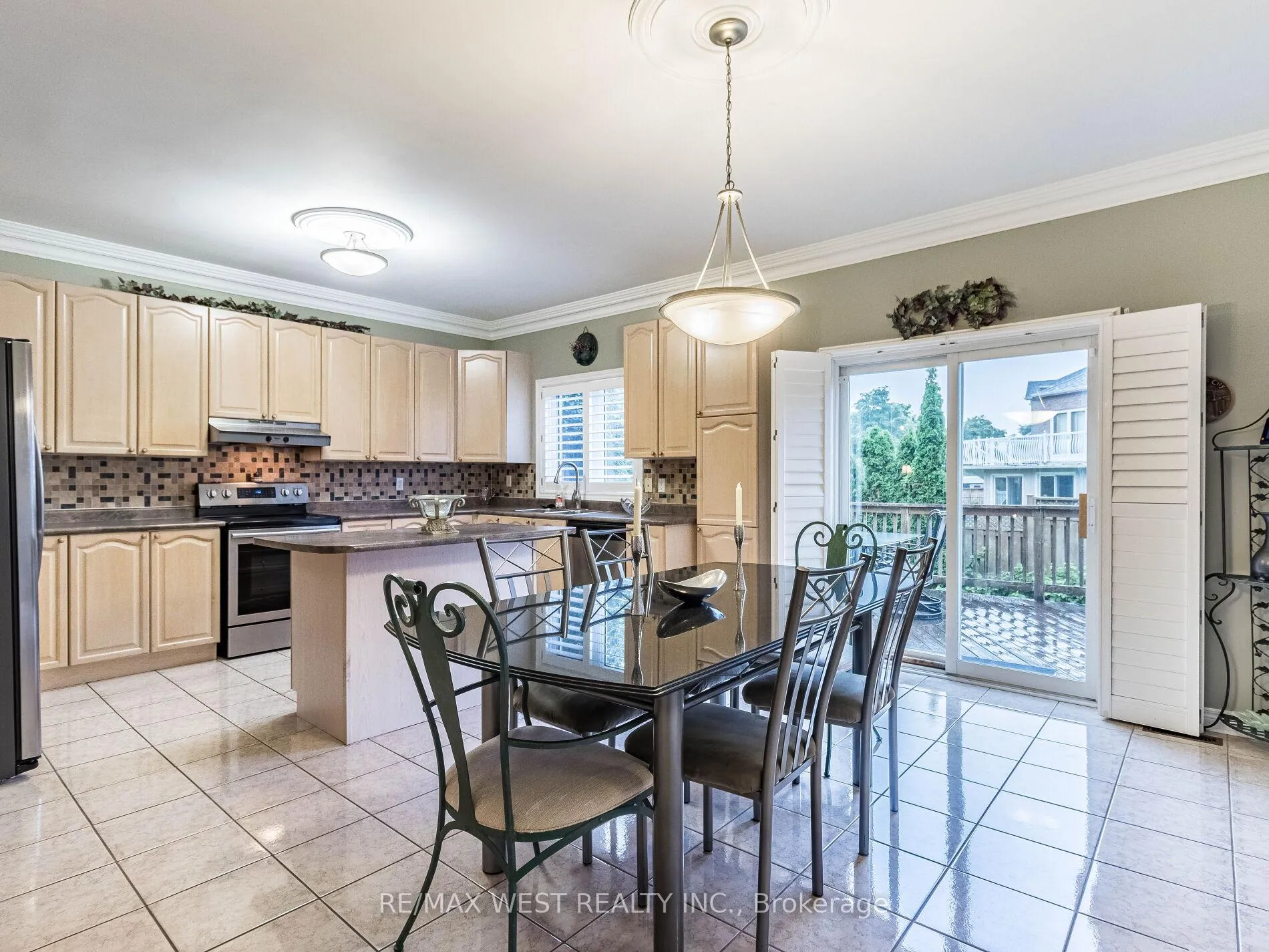 Photo 12 of 23 Sunset Ridge, Vaughan, Sonoma Heights — HOMEH