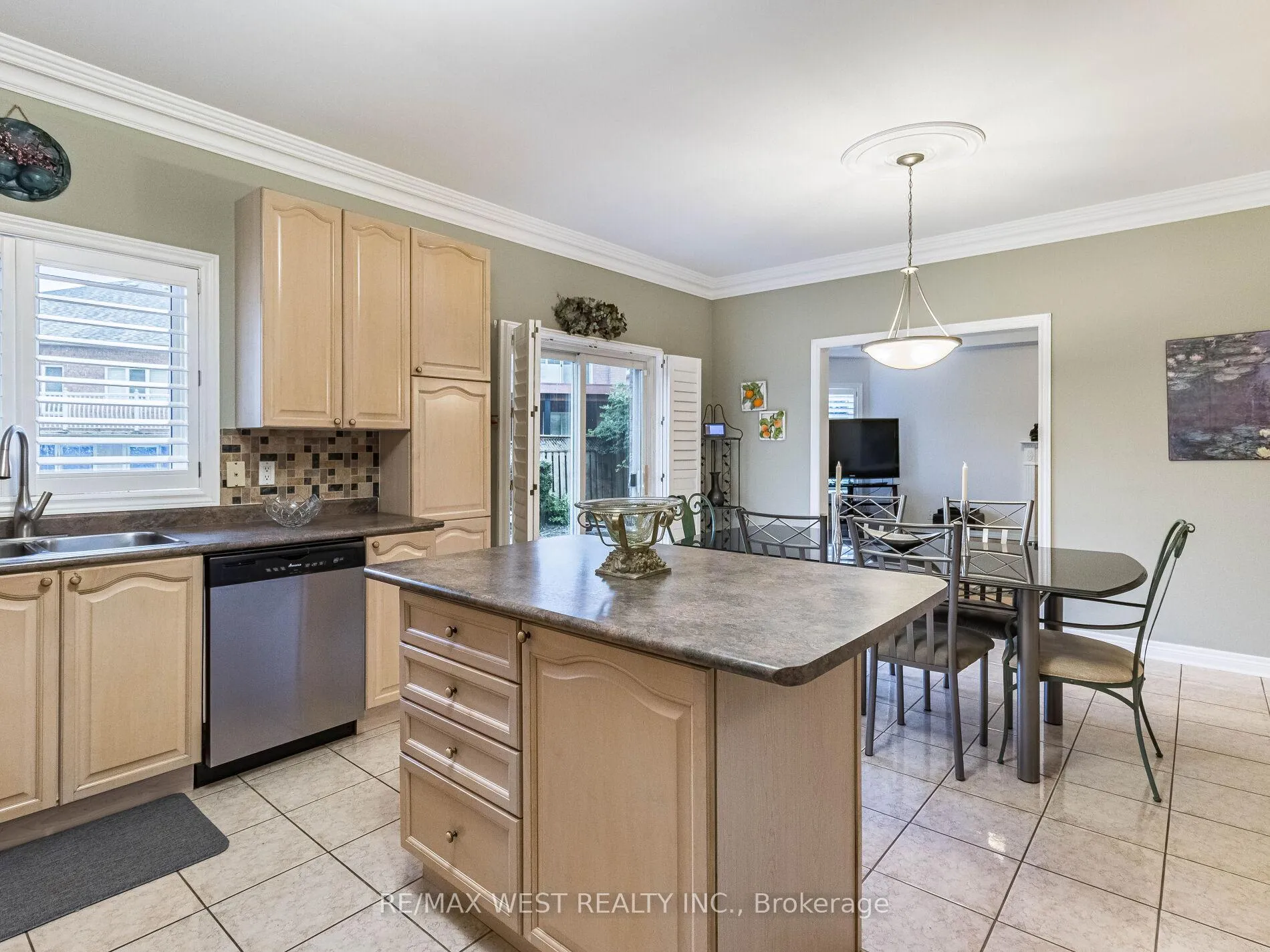 Photo 13 of 23 Sunset Ridge, Vaughan, Sonoma Heights — HOMEH
