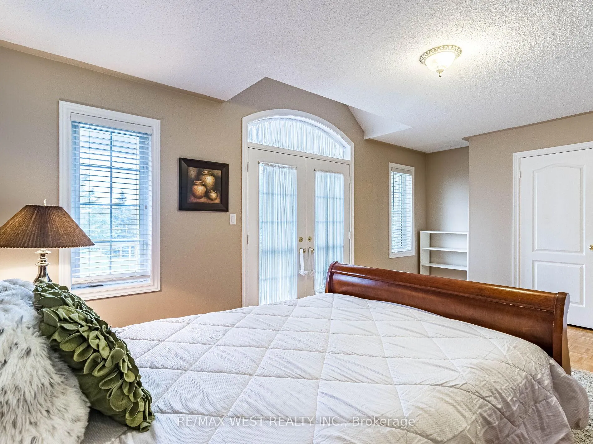 Photo 20 of 23 Sunset Ridge, Vaughan, Sonoma Heights — HOMEH