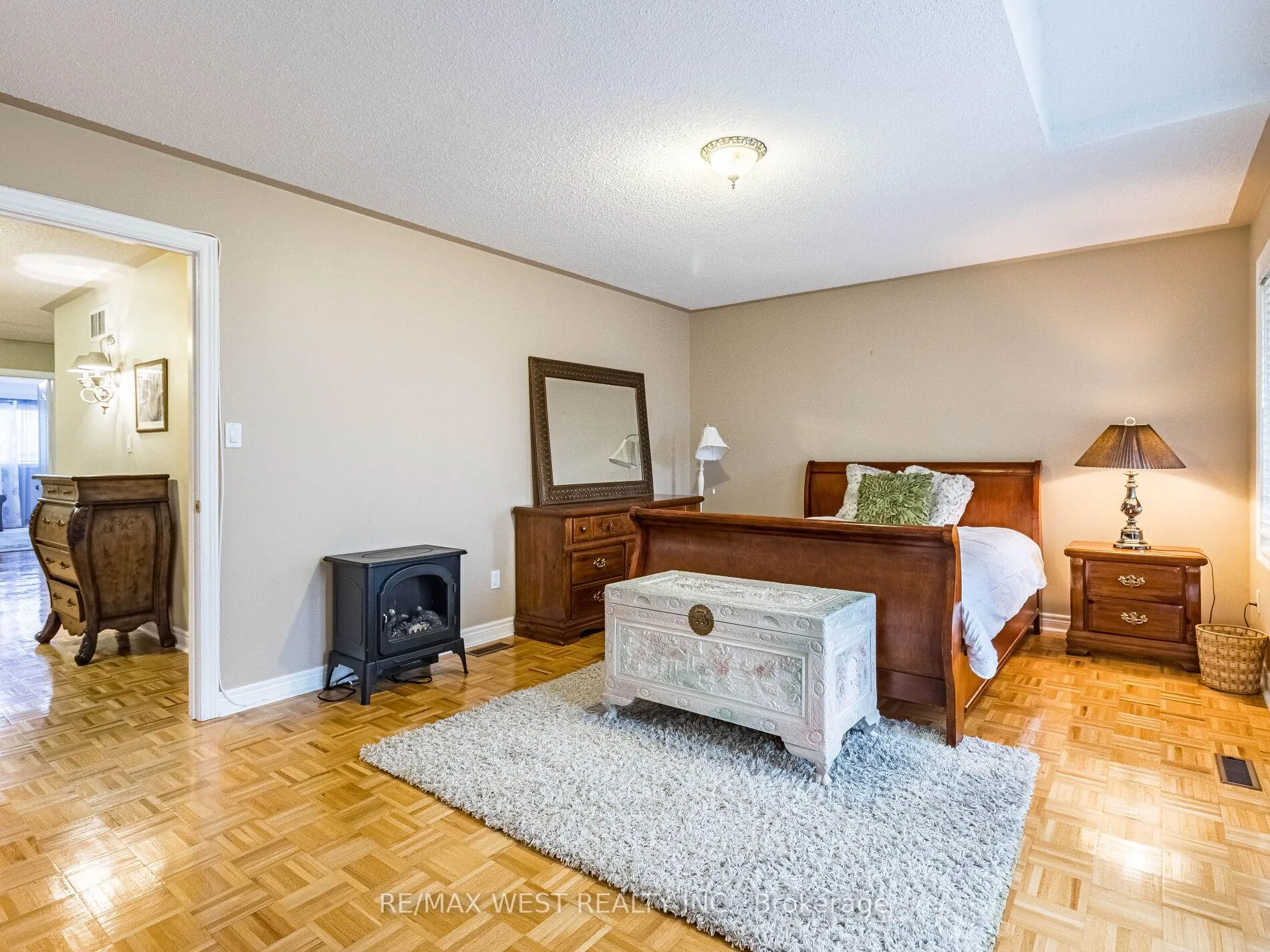 Photo 21 of 23 Sunset Ridge, Vaughan, Sonoma Heights — HOMEH