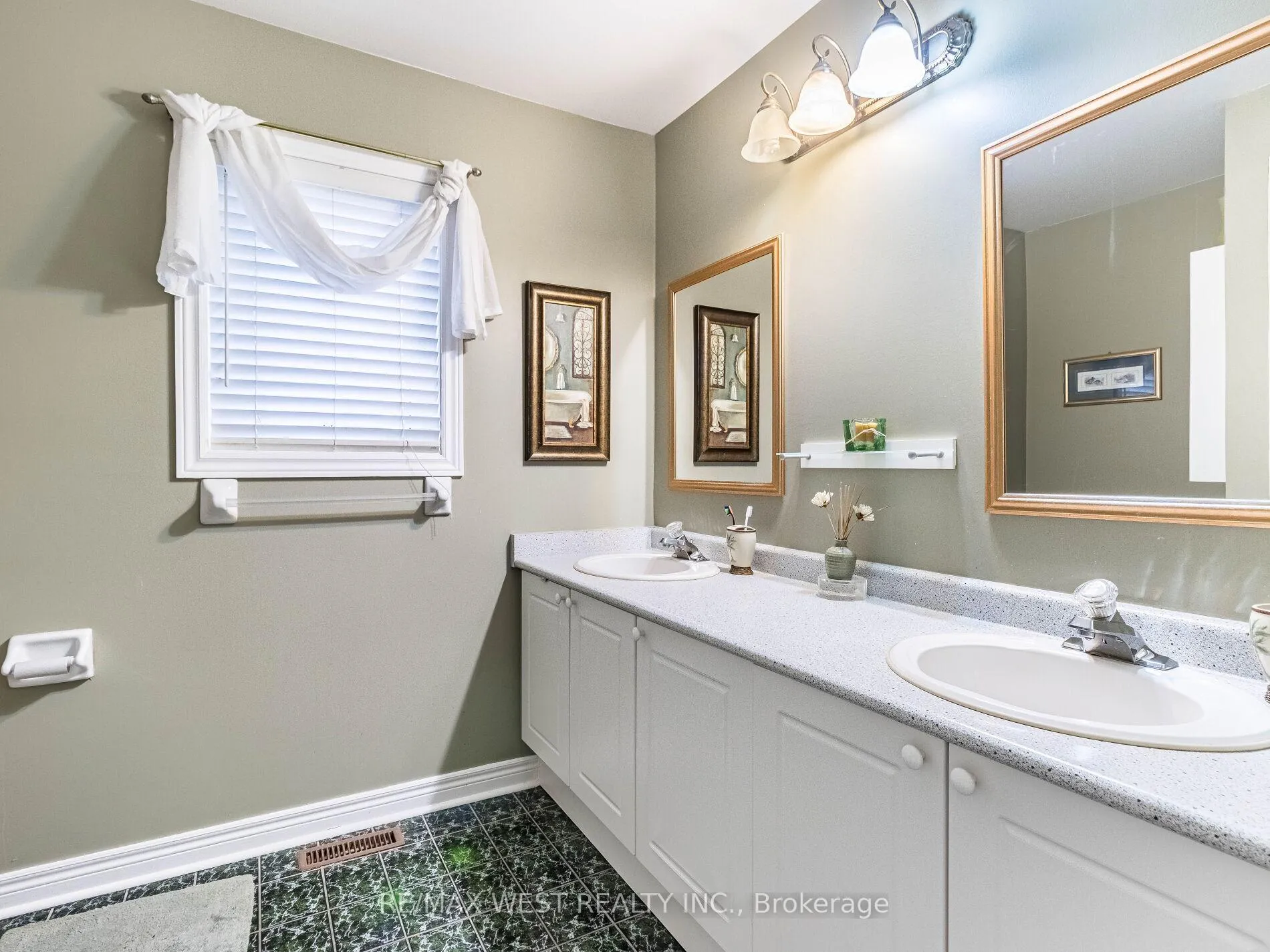 Photo 30 of 23 Sunset Ridge, Vaughan, Sonoma Heights — HOMEH