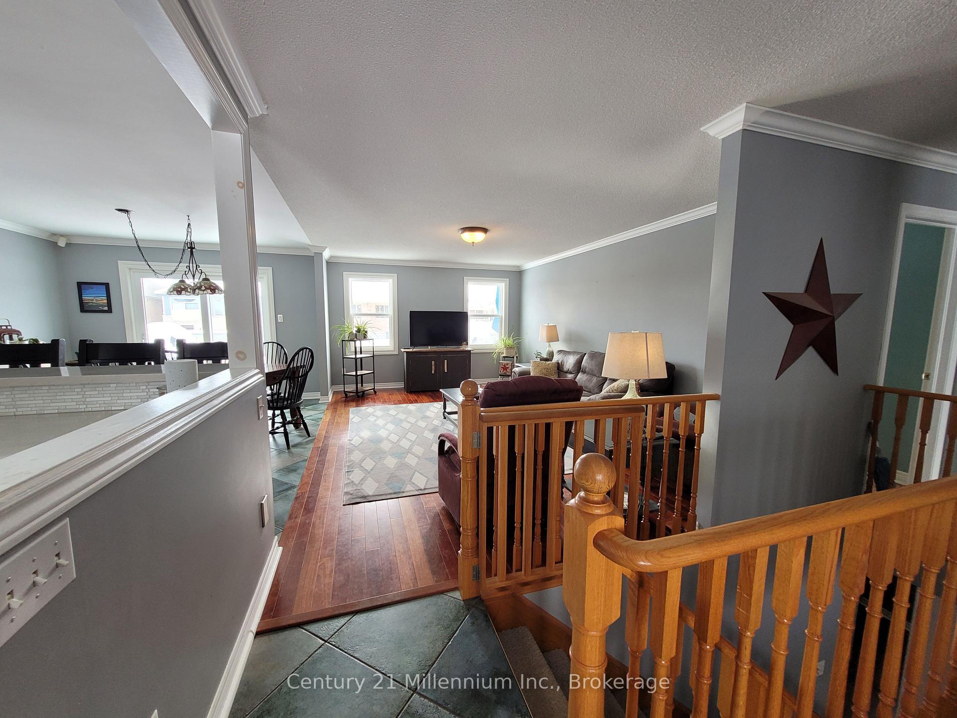 Photo 5 of 227 Margaret Street, Clearview, Stayner — HOMEH