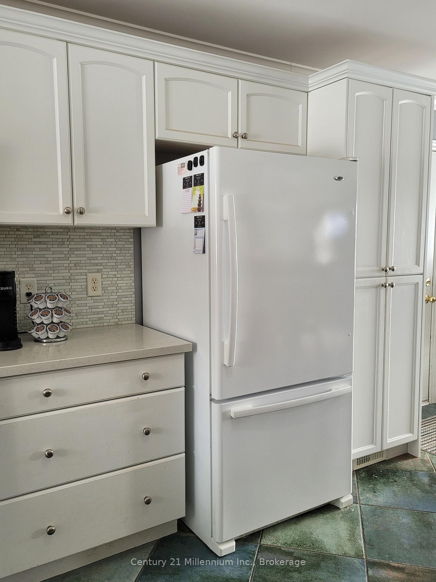 Photo 13 of 227 Margaret Street, Clearview, Stayner — HOMEH