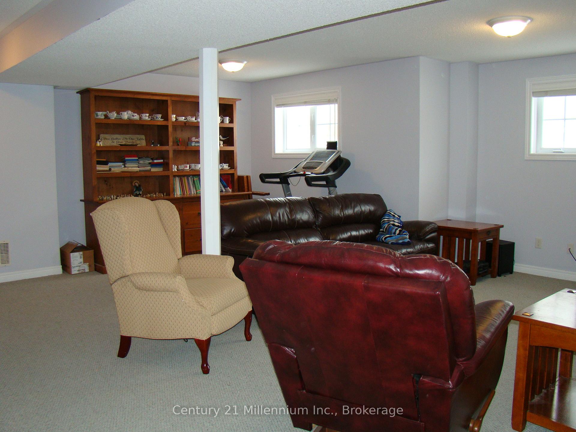 Photo 25 of 227 Margaret Street, Clearview, Stayner — HOMEH