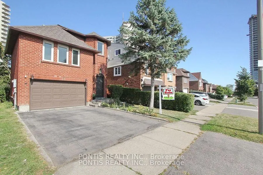 Photo 2 of 72 Sheldrake Court, Brampton, Brampton South — HOMEH
