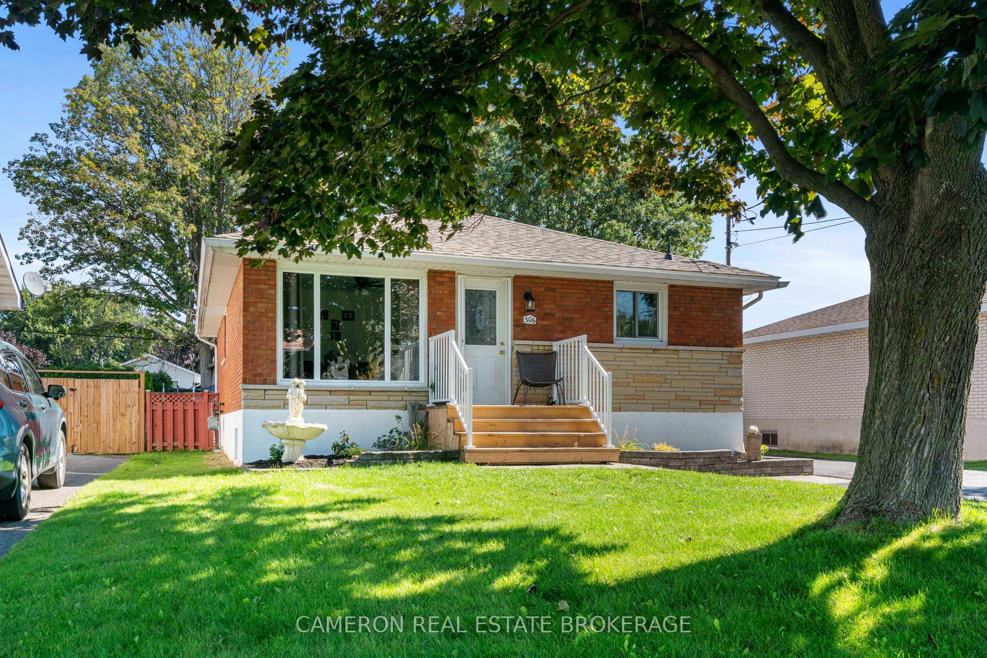 Photo 2 of 306 Leonia Street, Cornwall — HOMEH