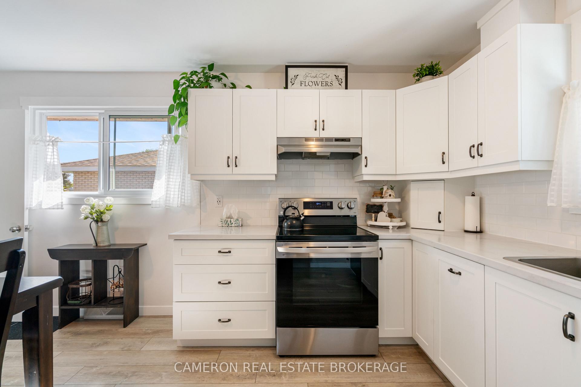Photo 11 of 306 Leonia Street, Cornwall — HOMEH