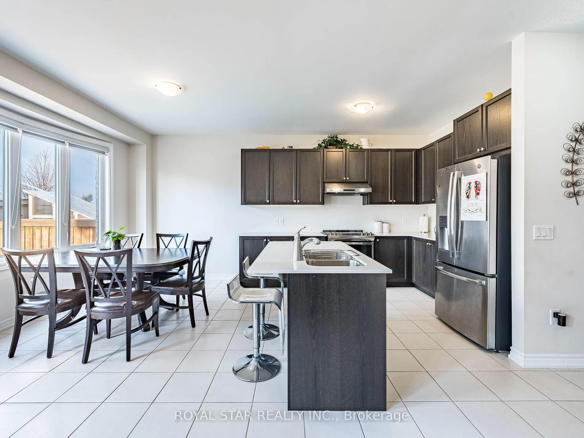 Photo 11 of 178 Newhouse Boulevard, Caledon, Rural Caledon — HOMEH
