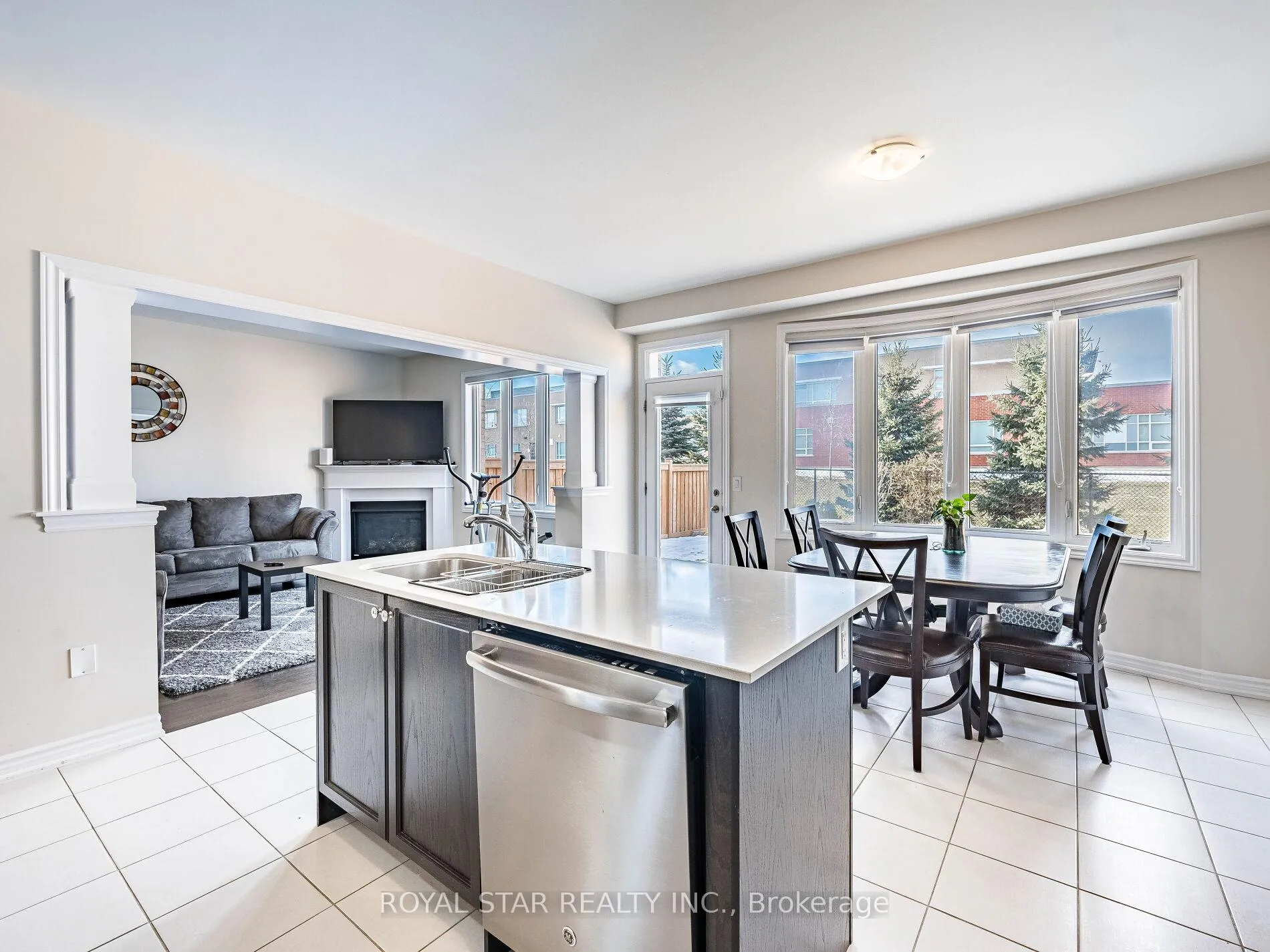 Photo 13 of 178 Newhouse Boulevard, Caledon, Rural Caledon — HOMEH
