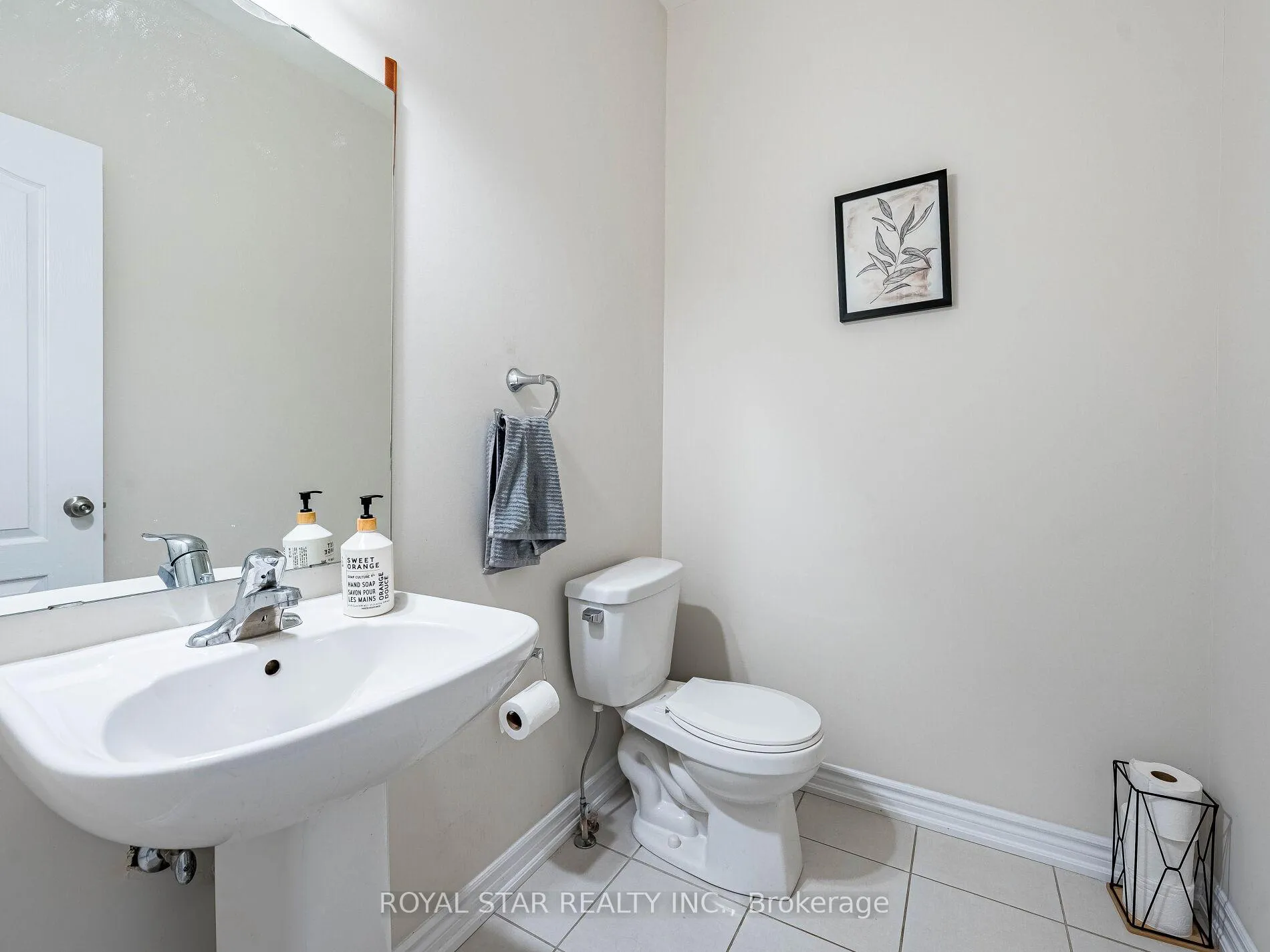 Photo 21 of 178 Newhouse Boulevard, Caledon, Rural Caledon — HOMEH