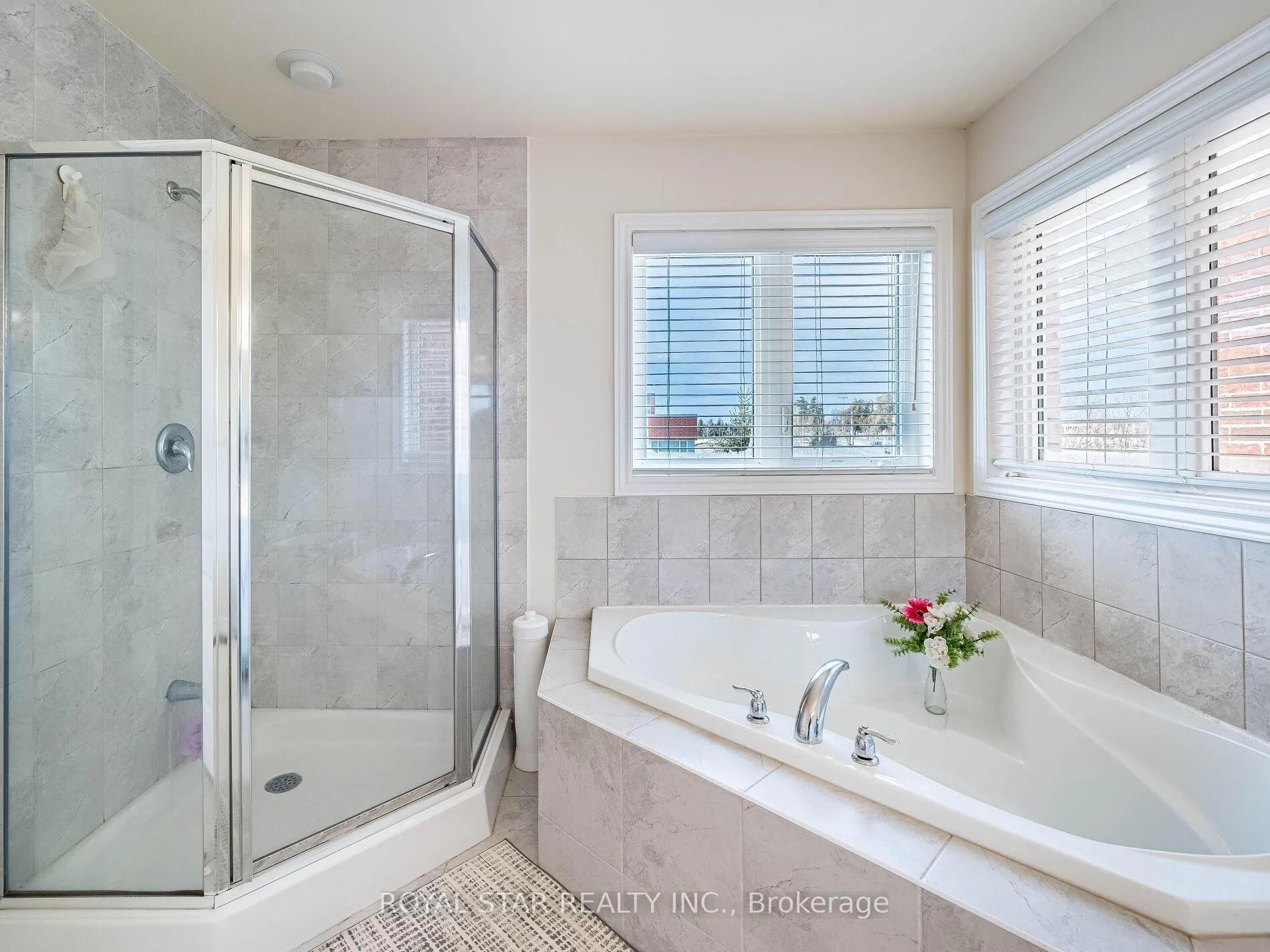 Photo 32 of 178 Newhouse Boulevard, Caledon, Rural Caledon — HOMEH