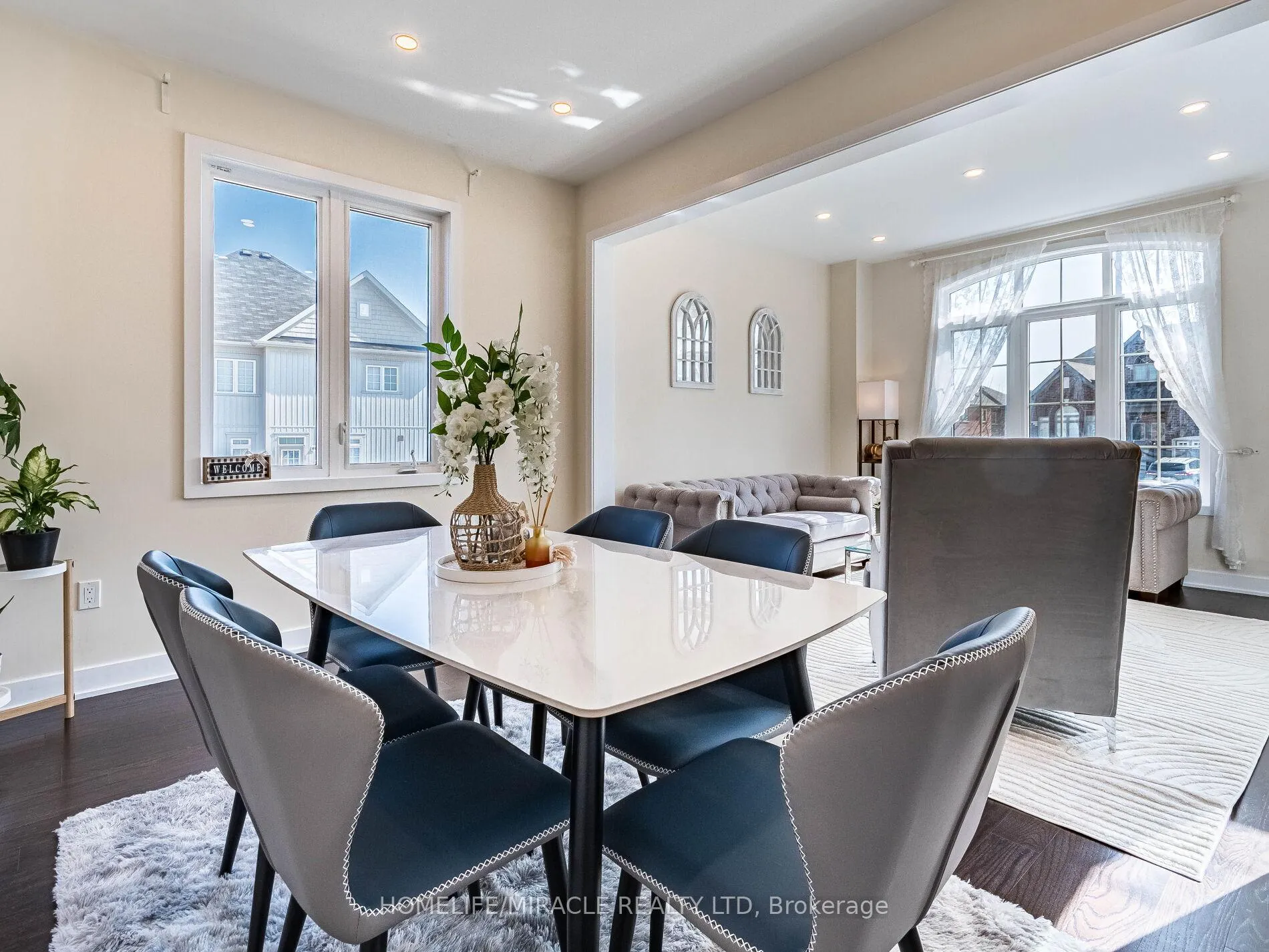 Photo 5 of 10 Buckles Court, Clarington, Newcastle — HOMEH