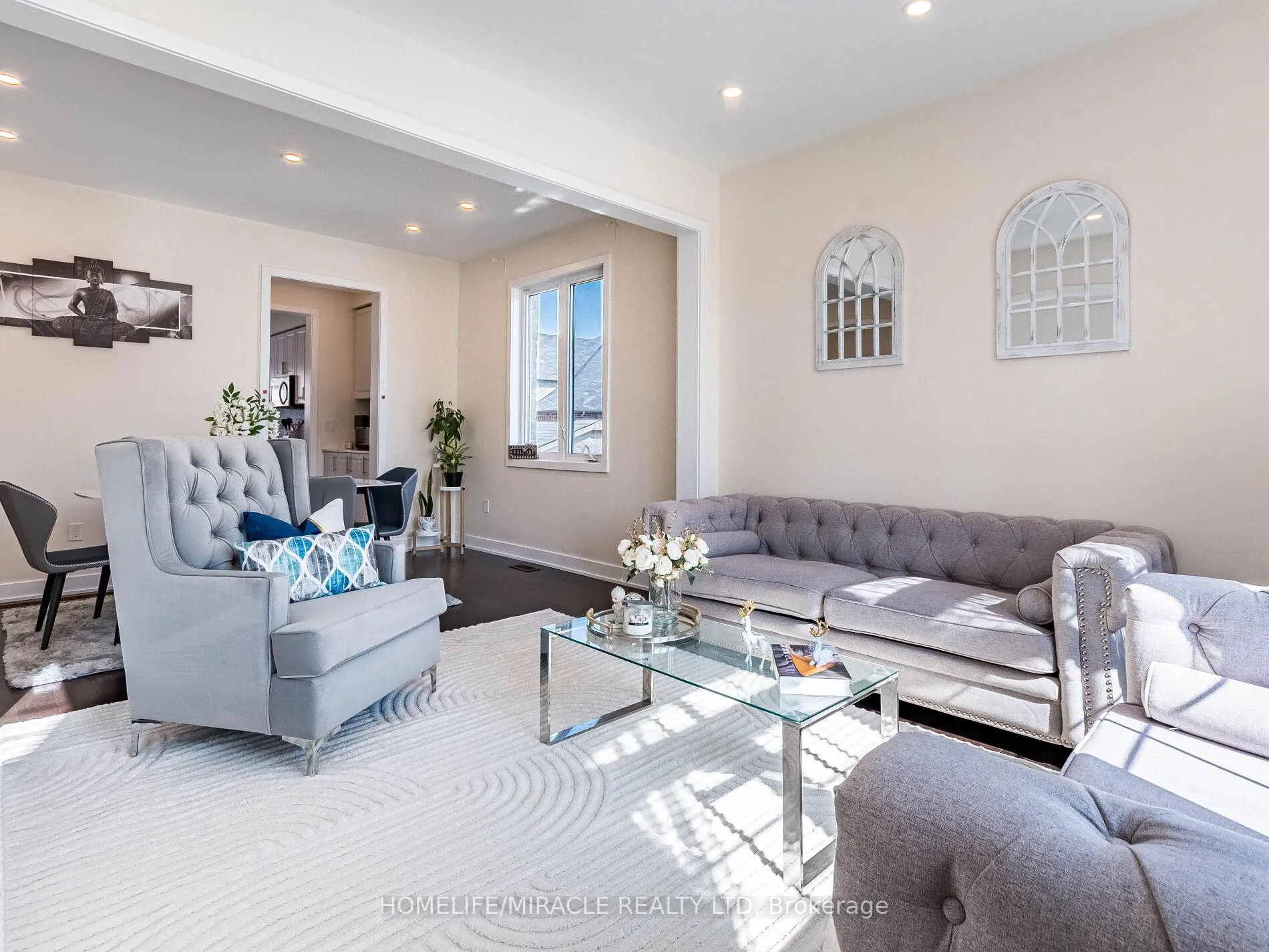 Photo 8 of 10 Buckles Court, Clarington, Newcastle — HOMEH