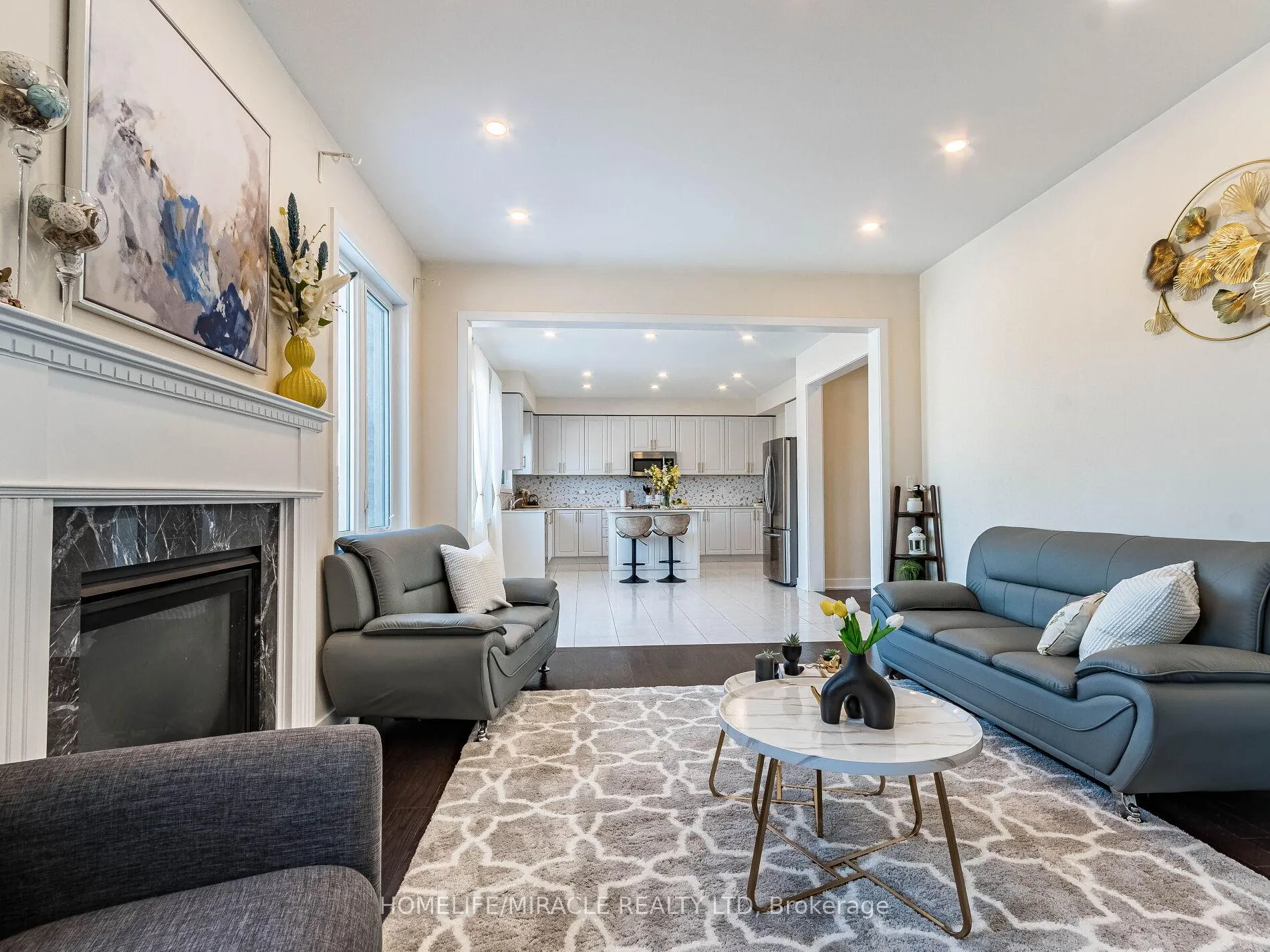 Photo 15 of 10 Buckles Court, Clarington, Newcastle — HOMEH