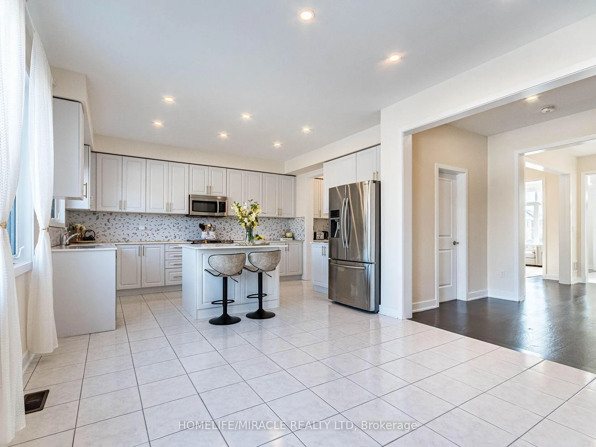 Photo 17 of 10 Buckles Court, Clarington, Newcastle — HOMEH