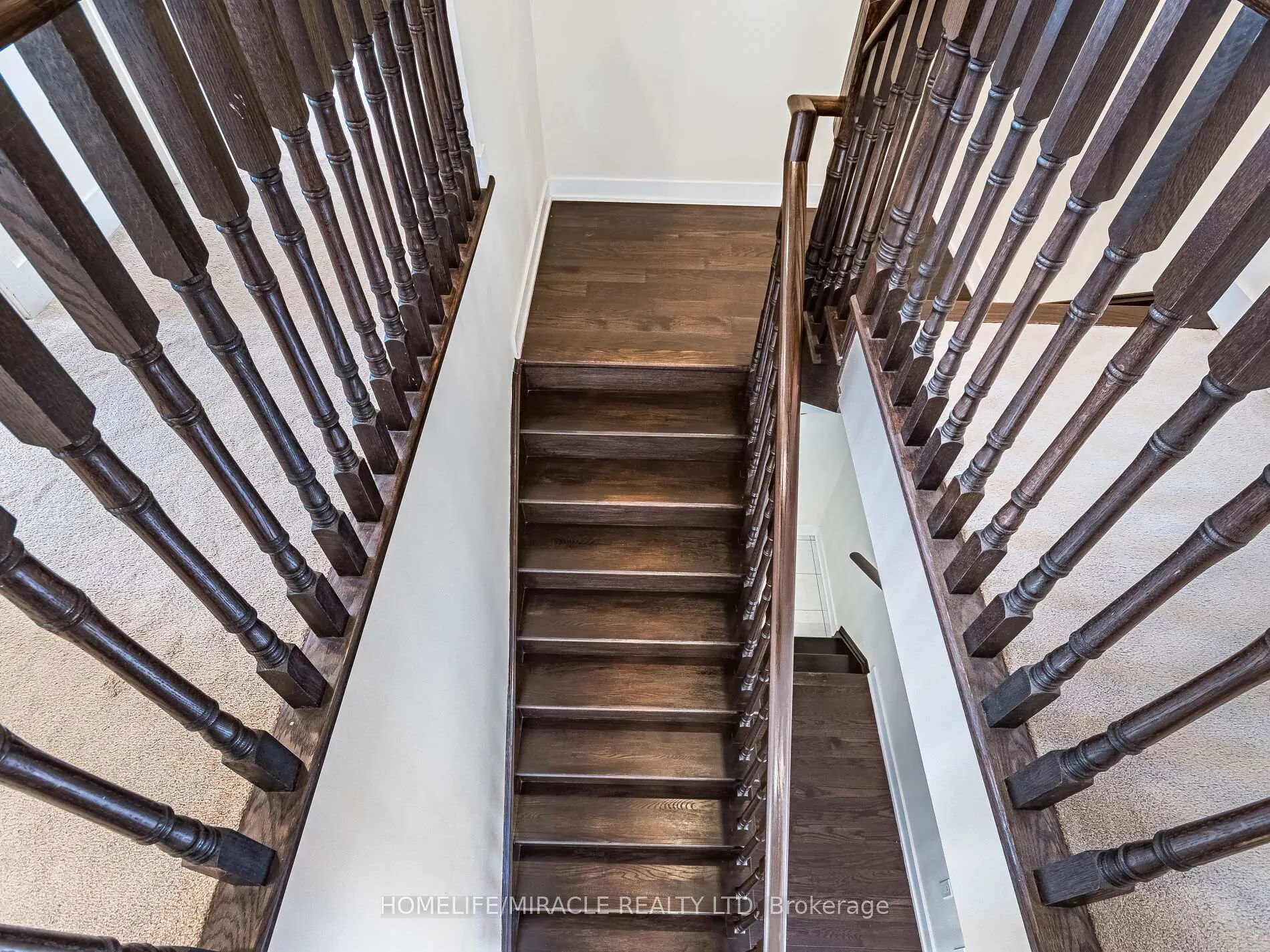 Photo 31 of 10 Buckles Court, Clarington, Newcastle — HOMEH