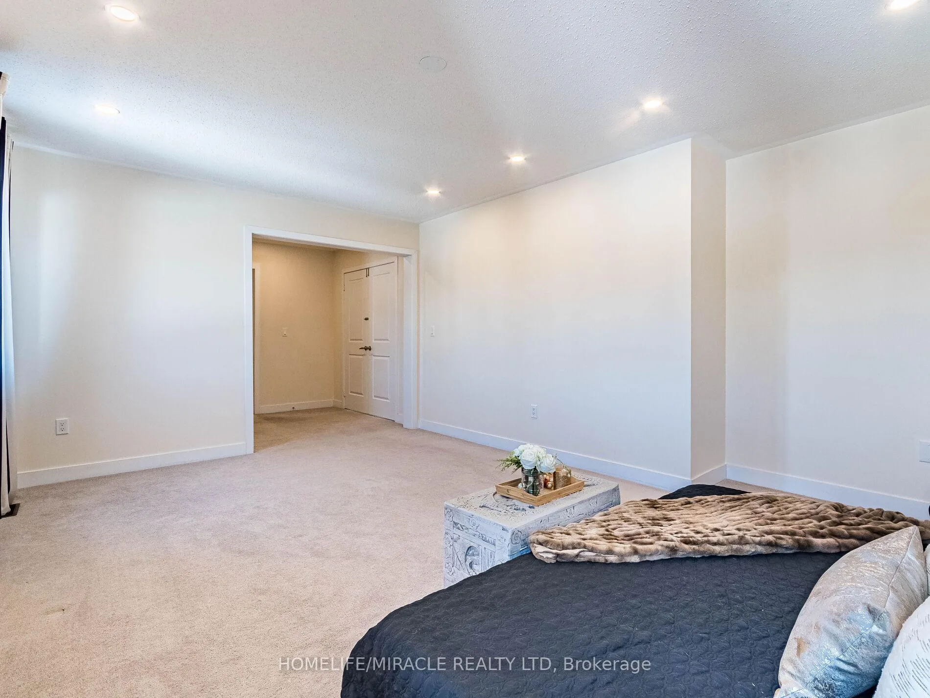 Photo 35 of 10 Buckles Court, Clarington, Newcastle — HOMEH