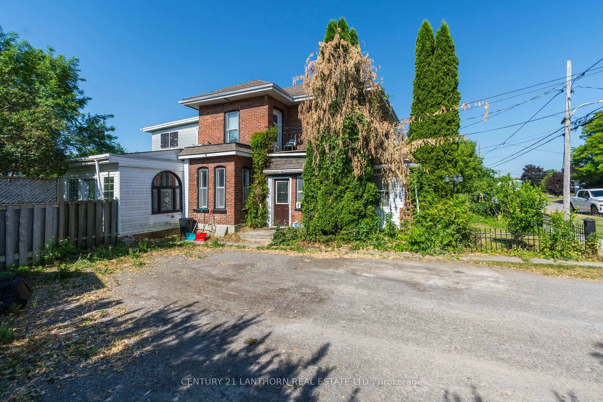 Photo 3 of 53 Crown Street, Quinte West, Trenton Ward — HOMEH