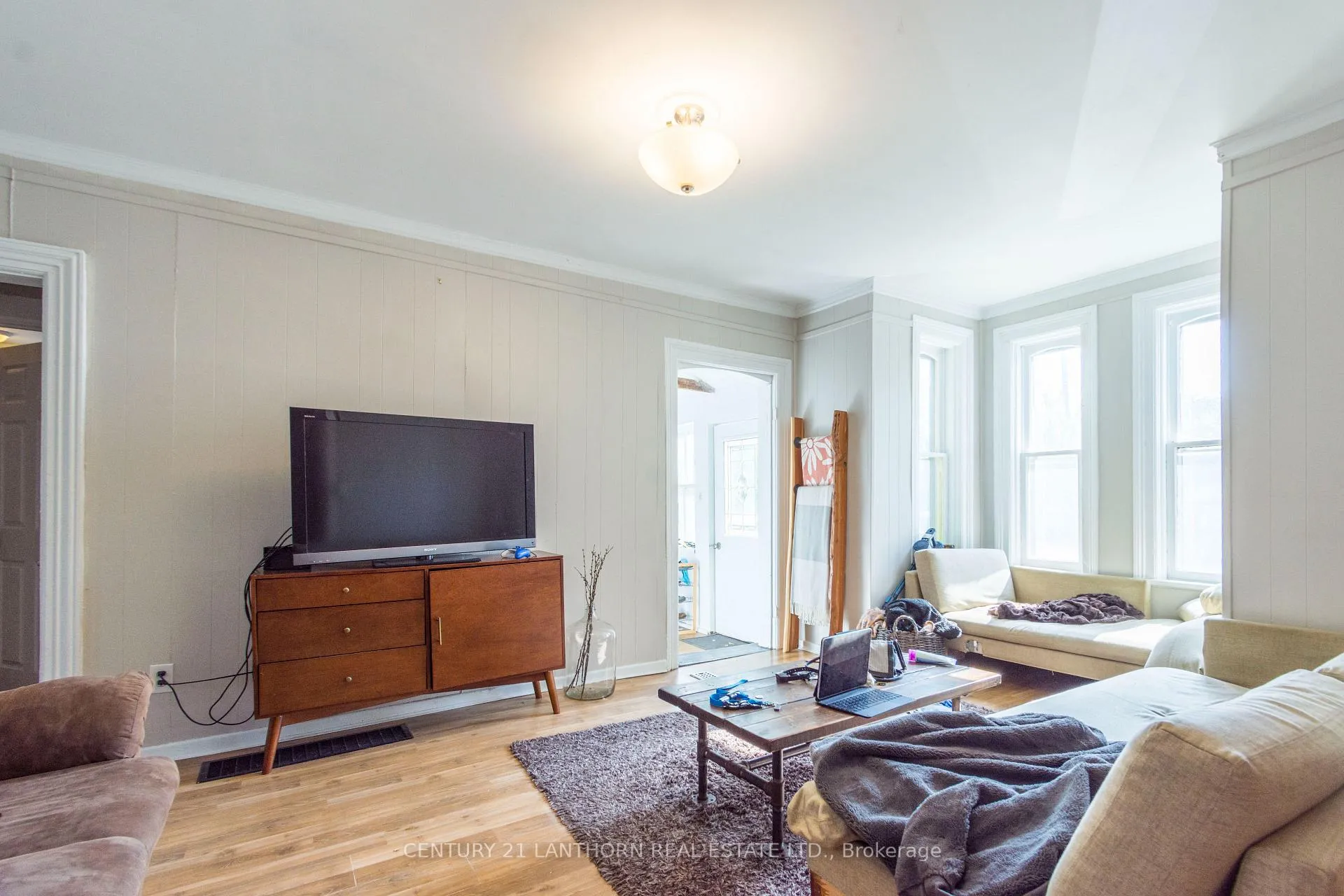 Photo 8 of 53 Crown Street, Quinte West, Trenton Ward — HOMEH