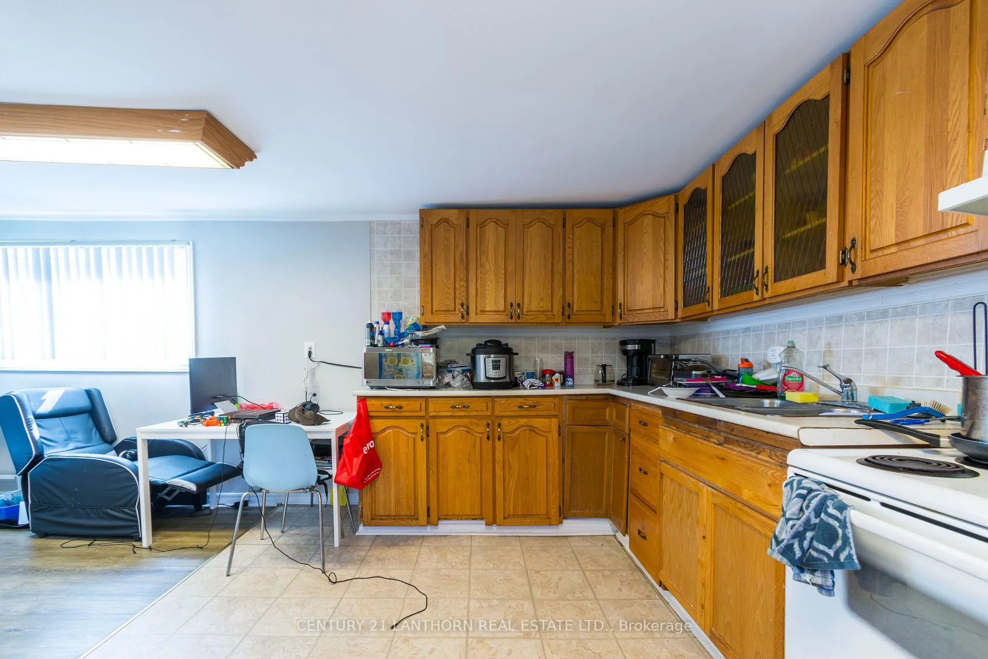Photo 24 of 53 Crown Street, Quinte West, Trenton Ward — HOMEH