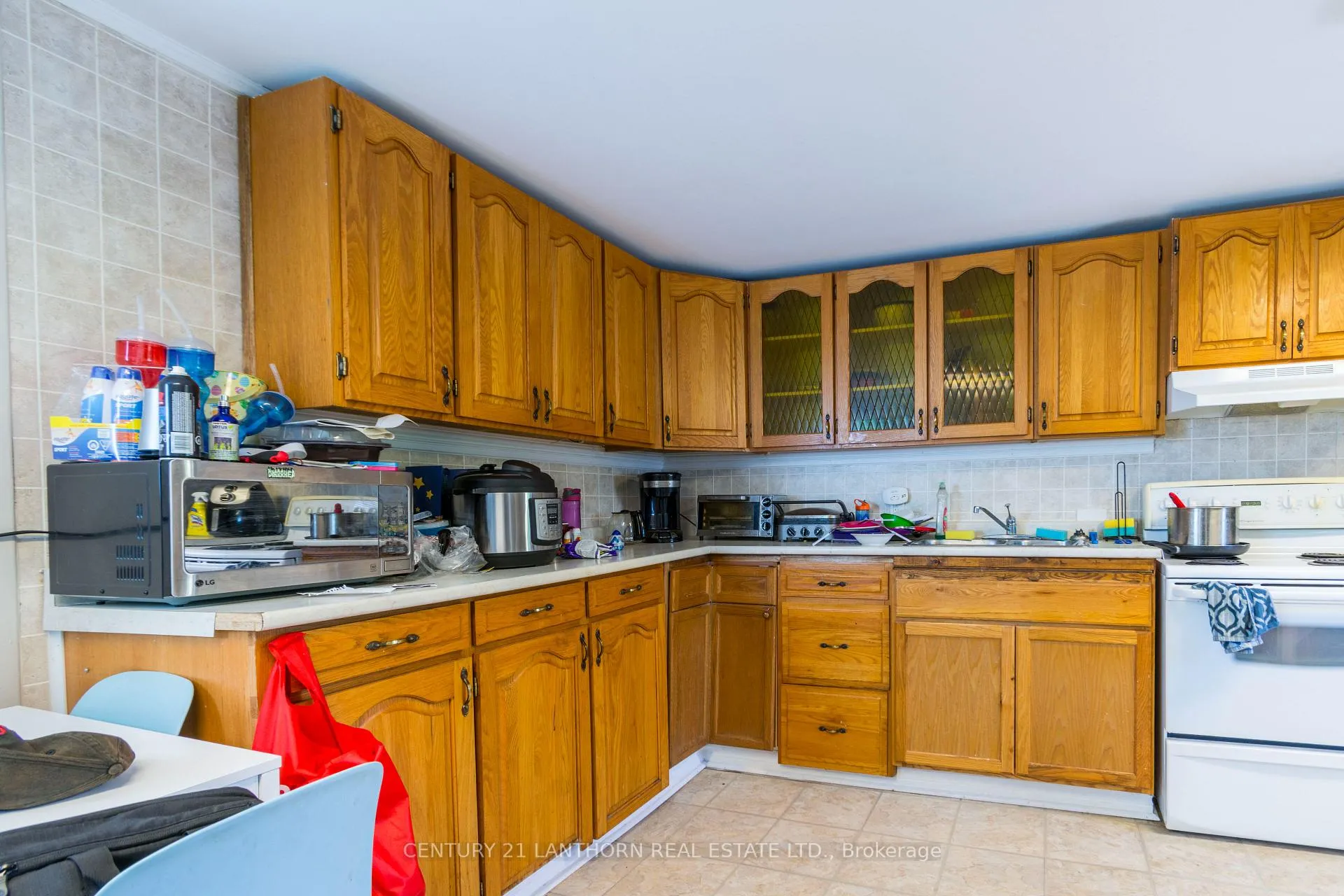 Photo 26 of 53 Crown Street, Quinte West, Trenton Ward — HOMEH