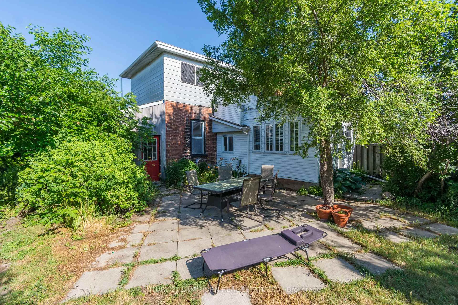 Photo 30 of 53 Crown Street, Quinte West, Trenton Ward — HOMEH