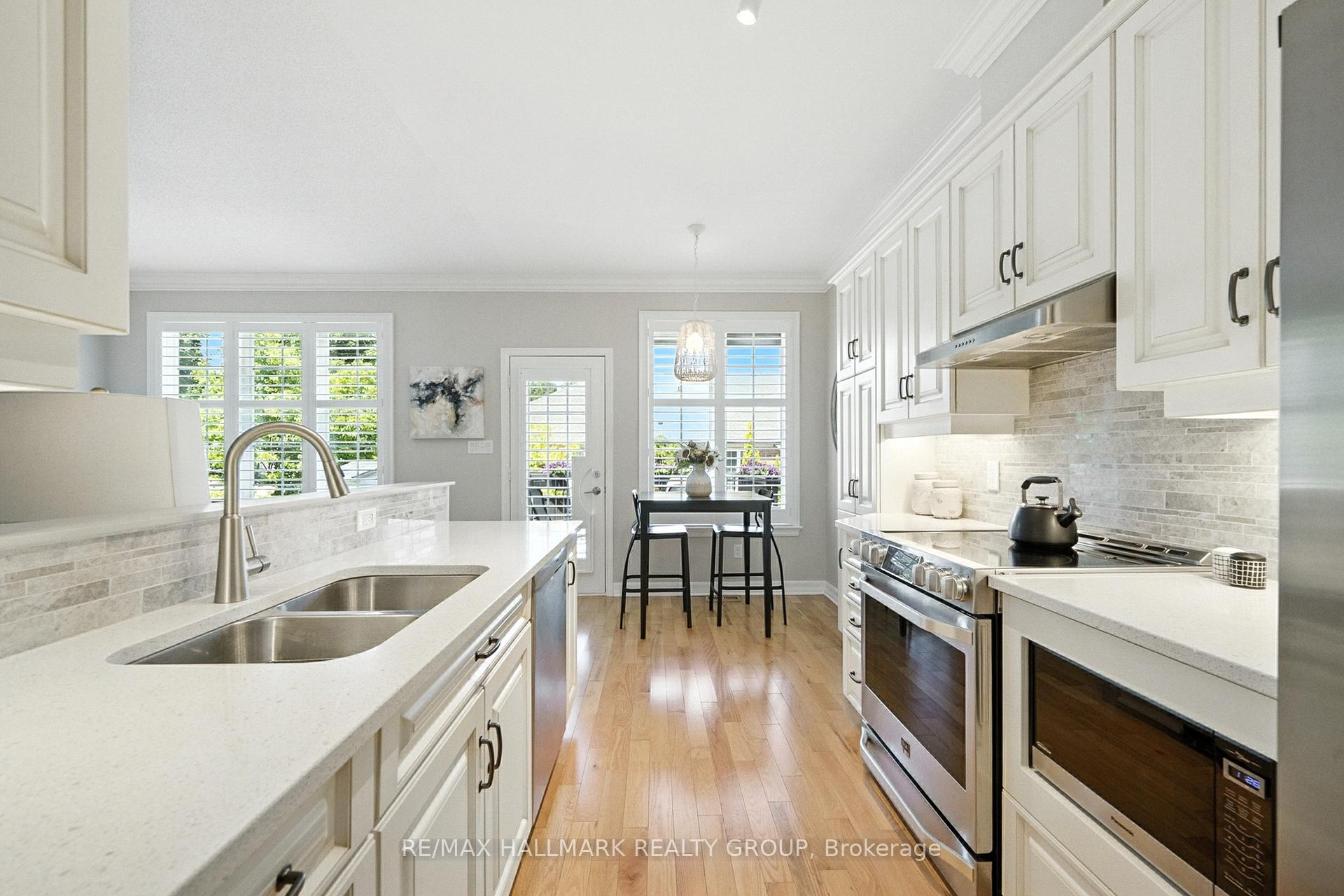 Photo 17 of 261 Cairnsmore Circle, Ottawa, Barrhaven - Stonebridge — HOMEH