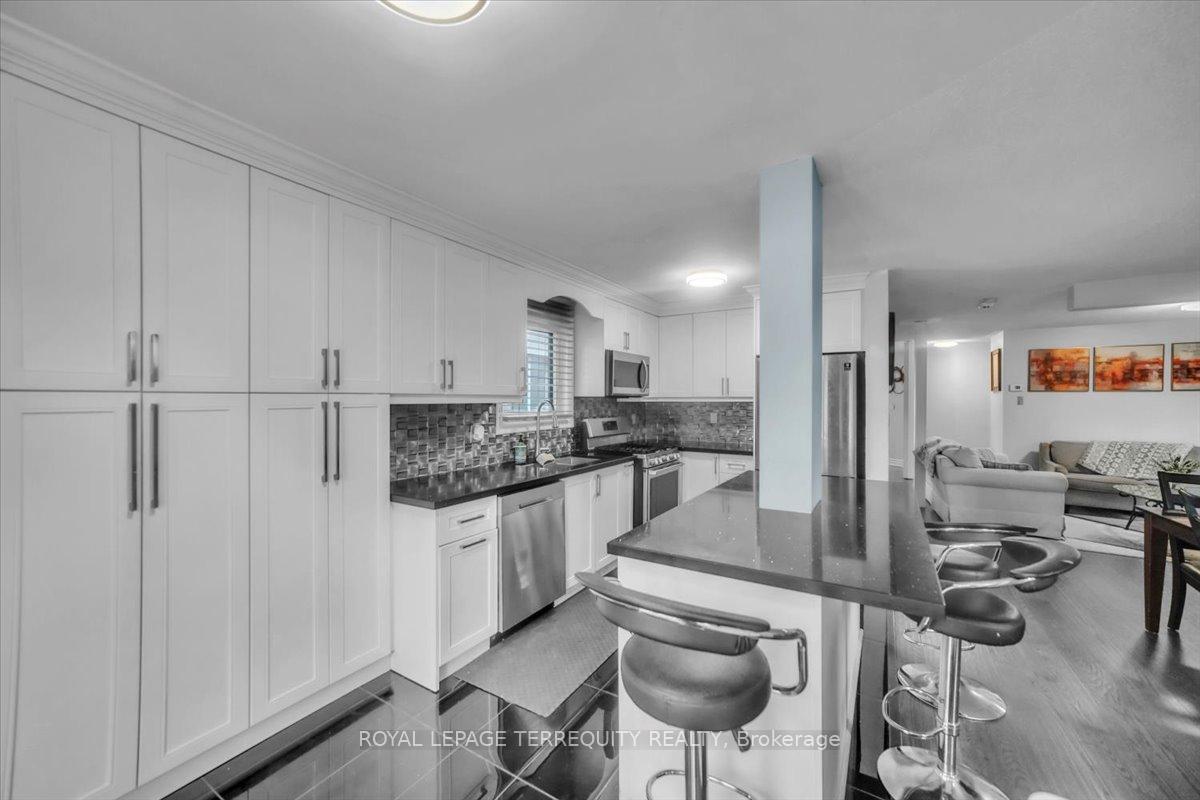 Photo 10 of 117 Wilkins Crescent, Clarington, Courtice — HOMEH