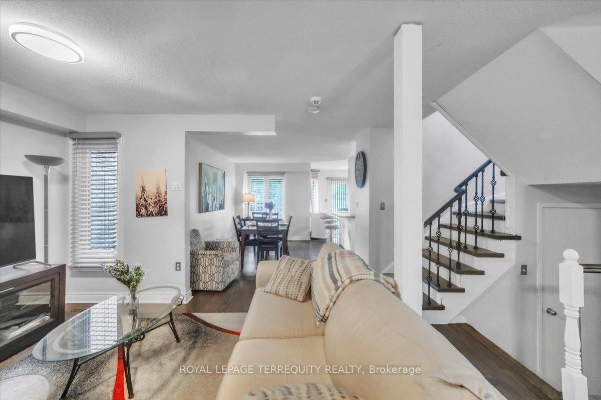 Photo 15 of 117 Wilkins Crescent, Clarington, Courtice — HOMEH