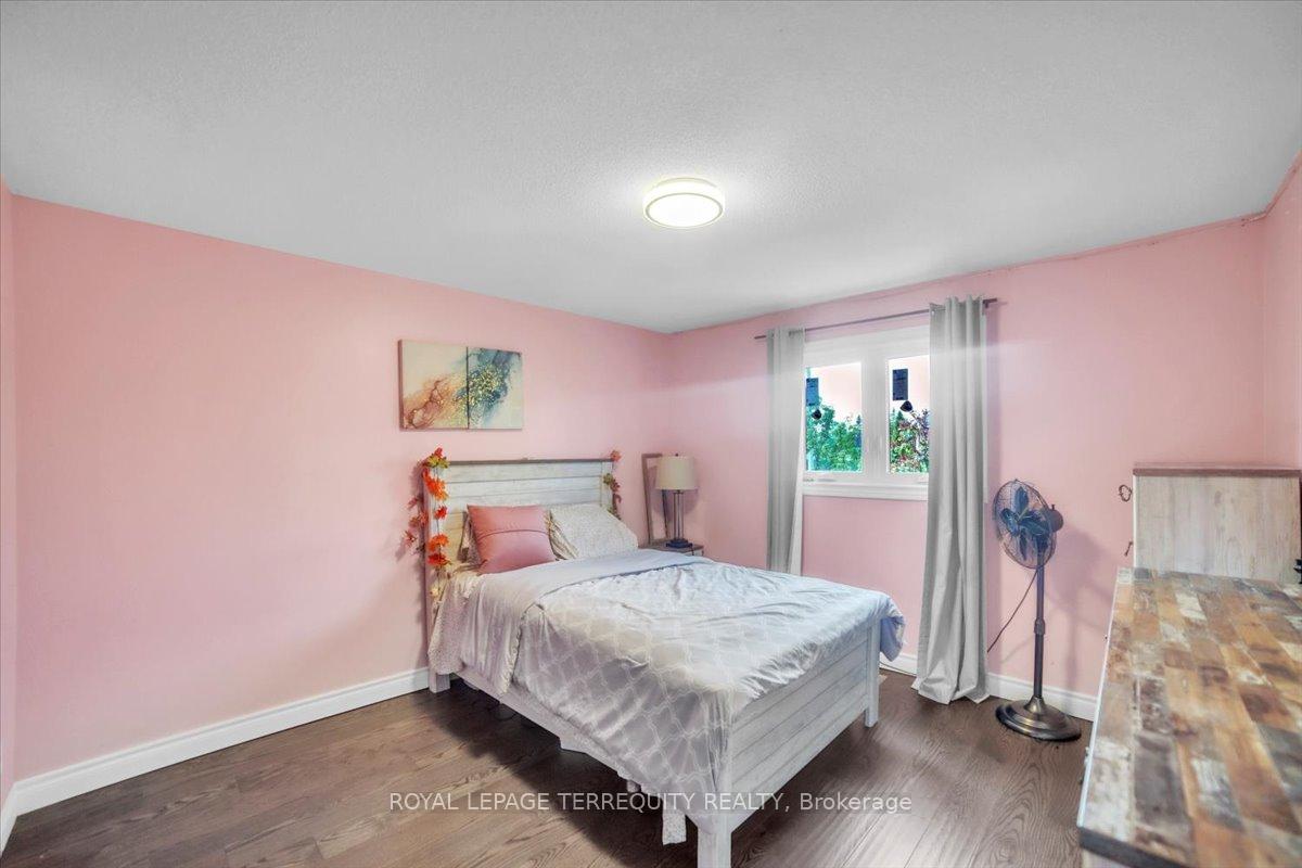 Photo 17 of 117 Wilkins Crescent, Clarington, Courtice — HOMEH