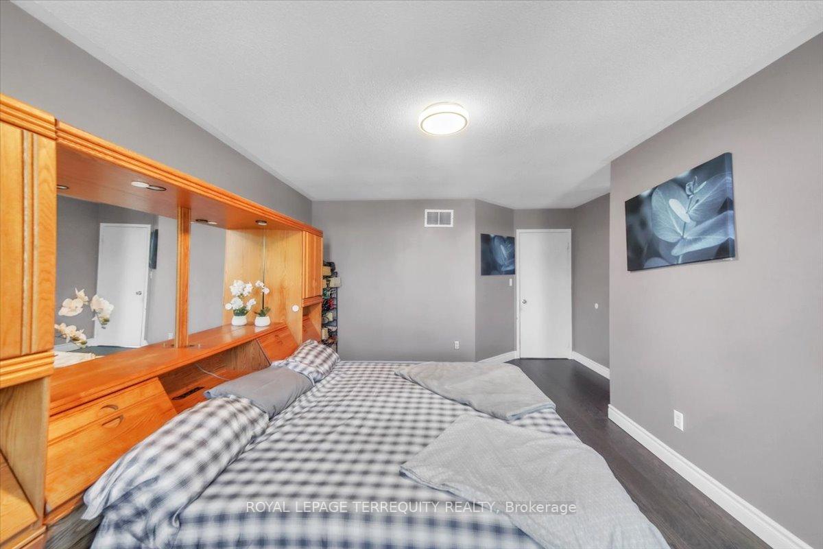 Photo 23 of 117 Wilkins Crescent, Clarington, Courtice — HOMEH