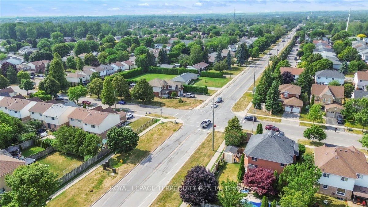 Photo 30 of 117 Wilkins Crescent, Clarington, Courtice — HOMEH