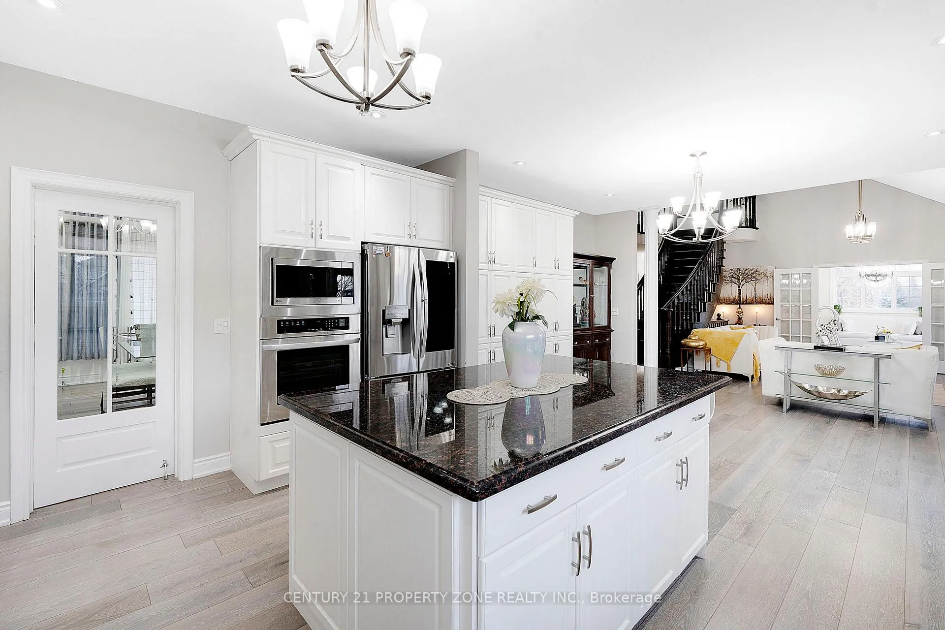 Photo 15 of 4 Champion Court, Brampton, Credit Valley — HOMEH