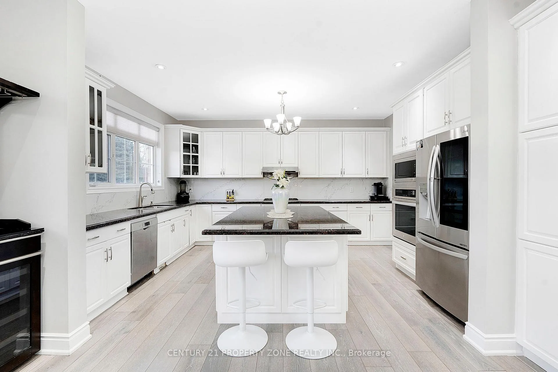 Photo 16 of 4 Champion Court, Brampton, Credit Valley — HOMEH