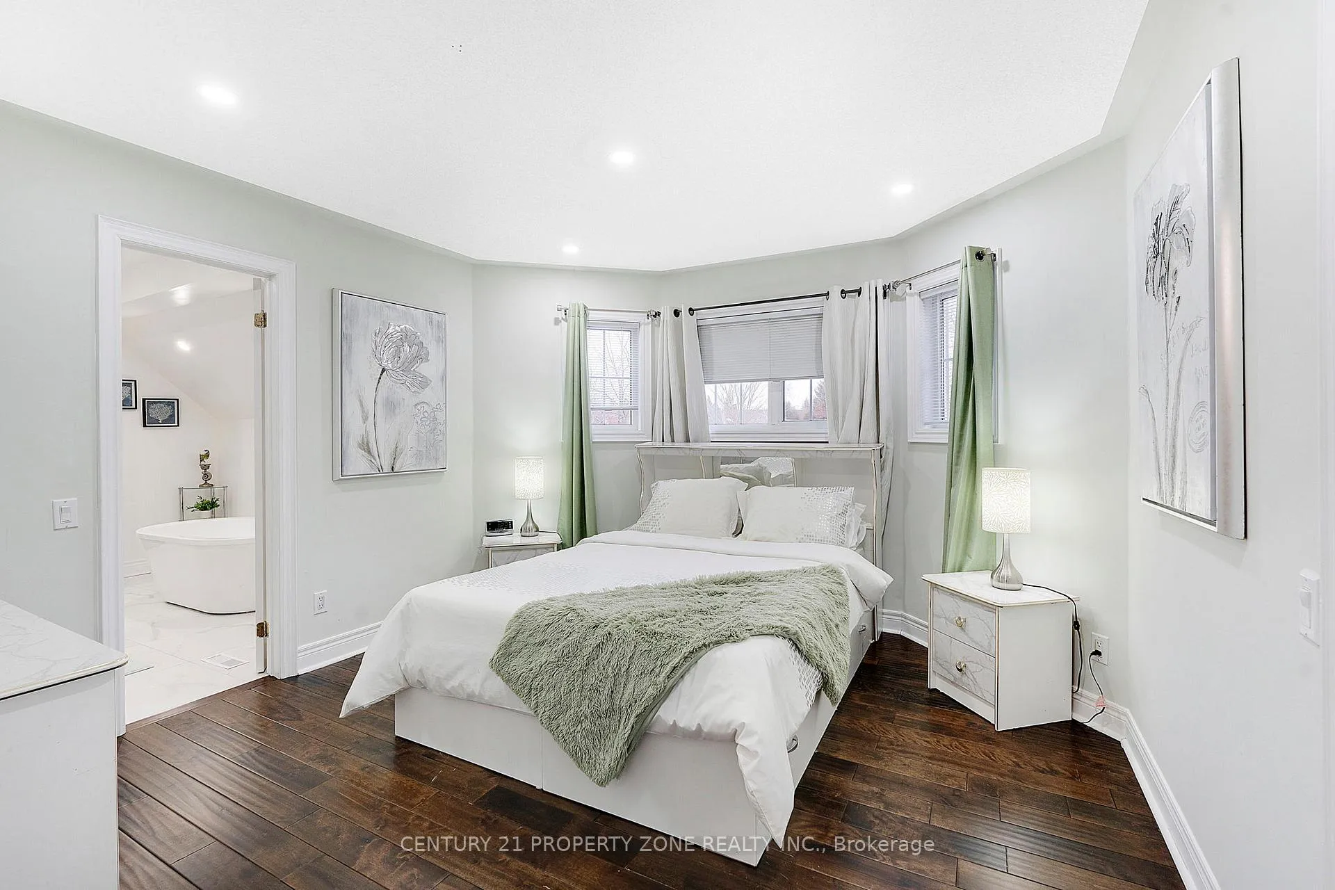 Photo 24 of 4 Champion Court, Brampton, Credit Valley — HOMEH