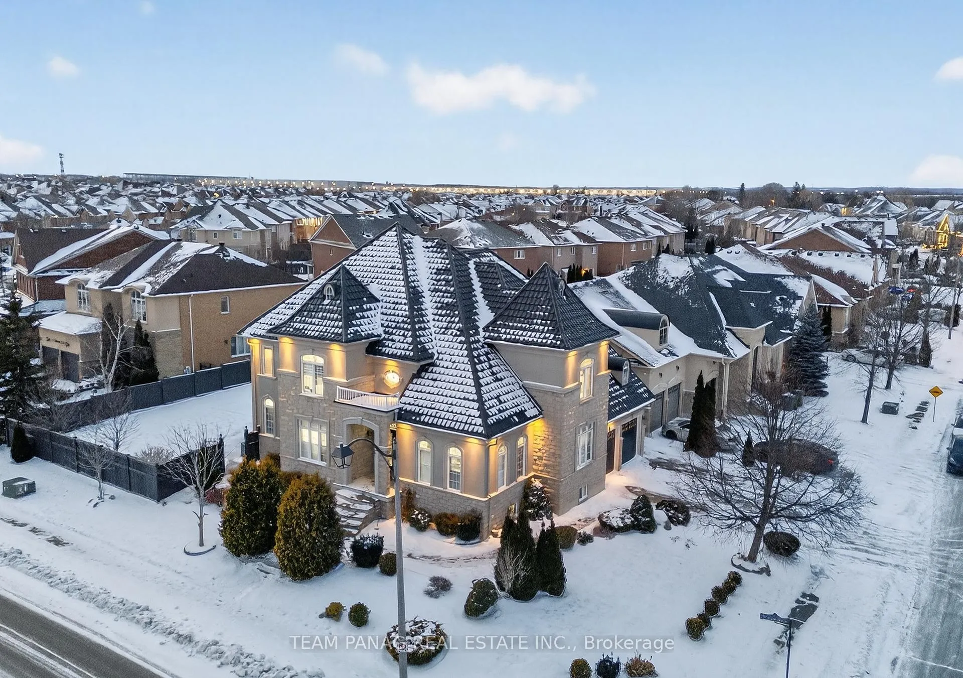 Photo 2 of 2 Belleville Drive, Brampton, Vales of Castlemore North — HOMEH