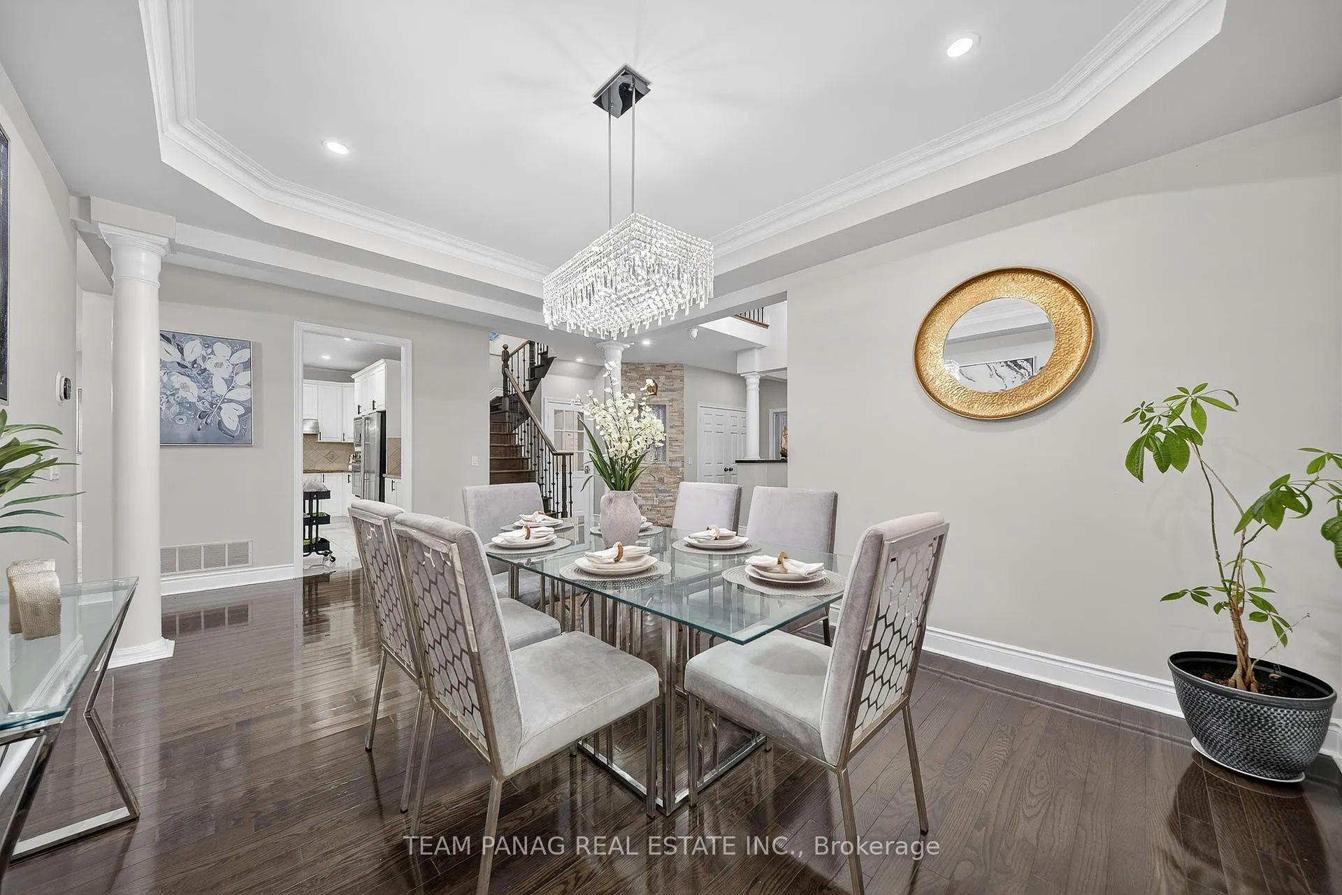 Photo 9 of 2 Belleville Drive, Brampton, Vales of Castlemore North — HOMEH