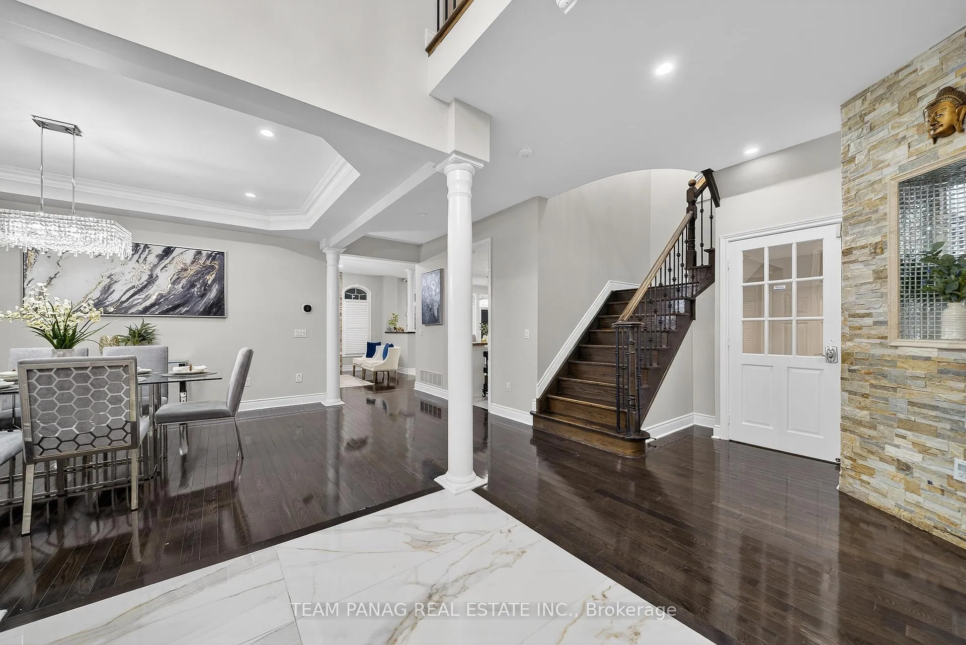 Photo 20 of 2 Belleville Drive, Brampton, Vales of Castlemore North — HOMEH