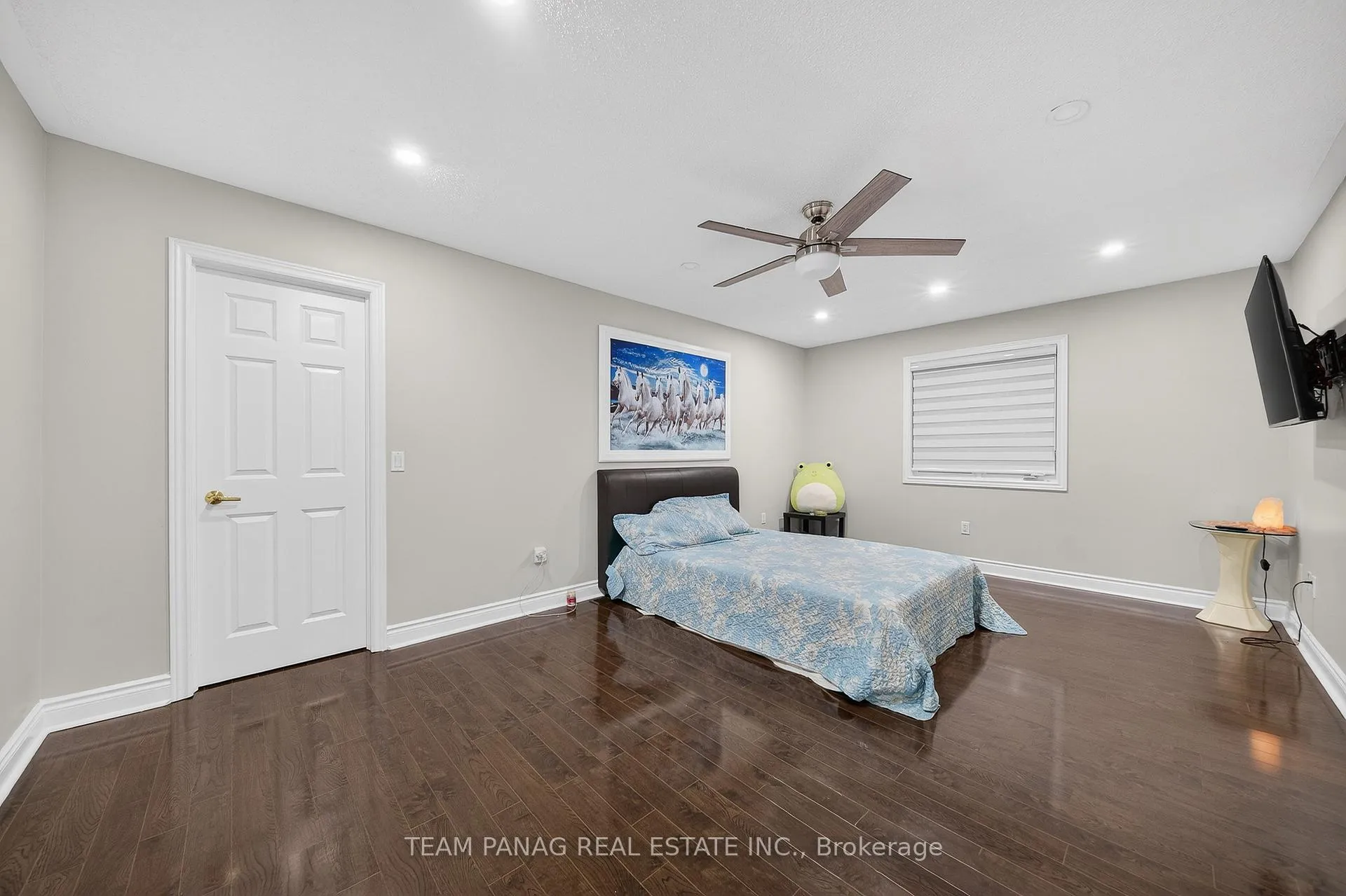 Photo 29 of 2 Belleville Drive, Brampton, Vales of Castlemore North — HOMEH