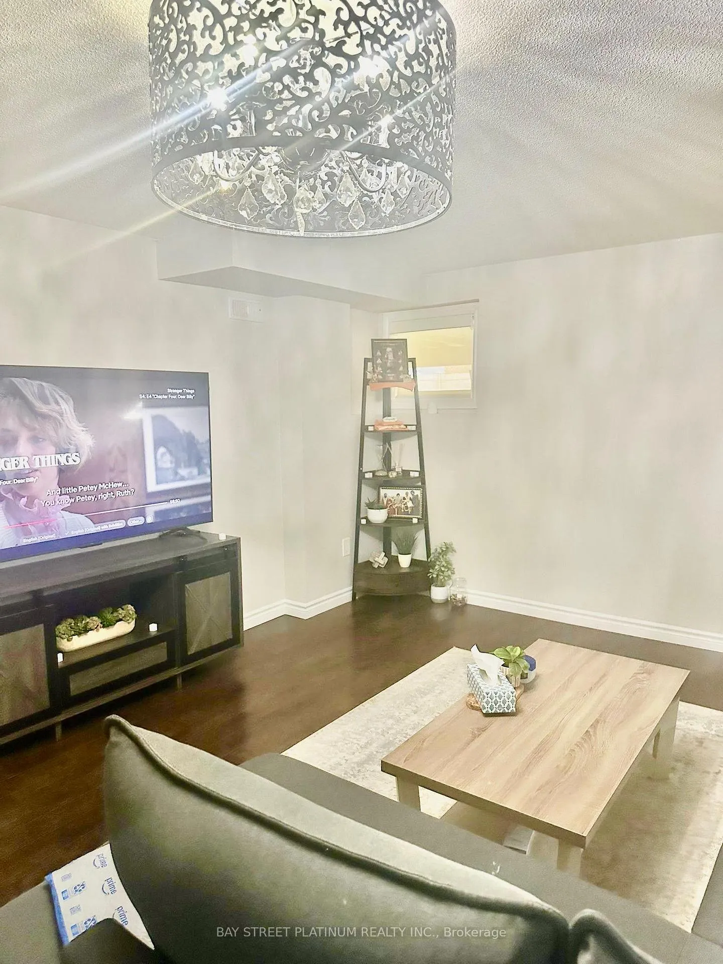Photo 8 of 34 Royal West Drive, Brampton, Credit Valley — HOMEH